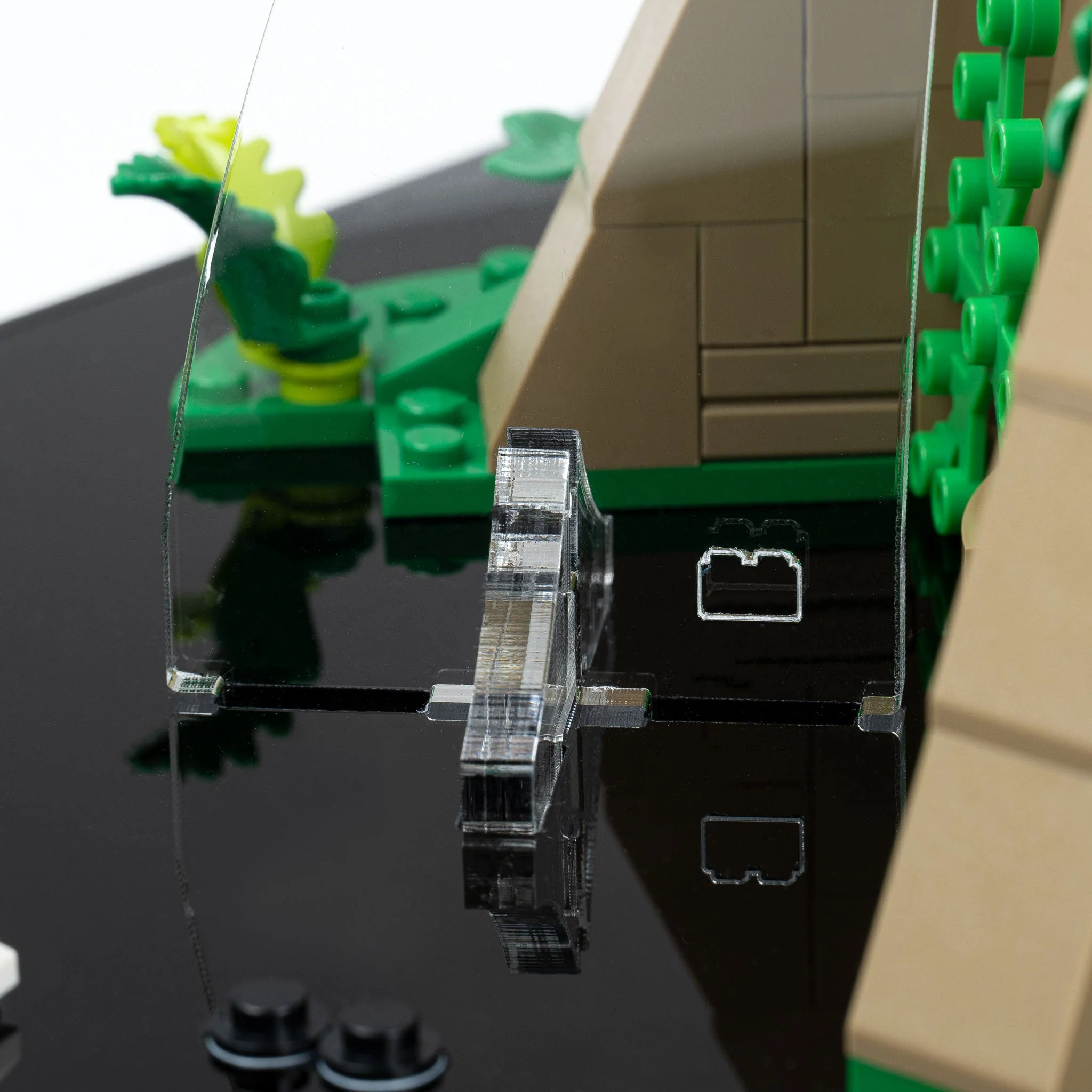 Clear Display Case for LEGO® Star Wars Yavin 4 Rebel Base (75365) - Image 6