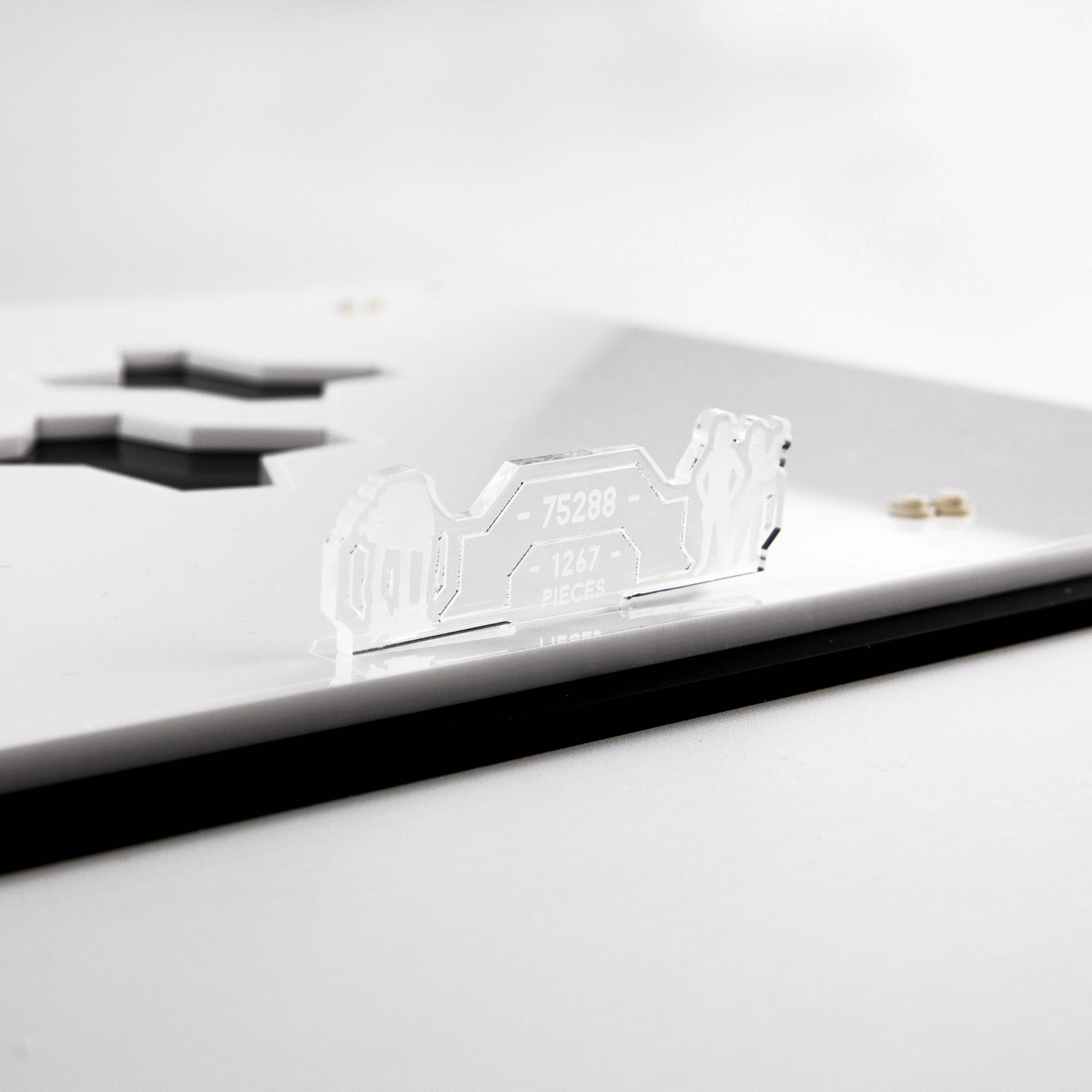 Display Case for LEGO® Star Wars™: AT-AT (75288) - Image 6