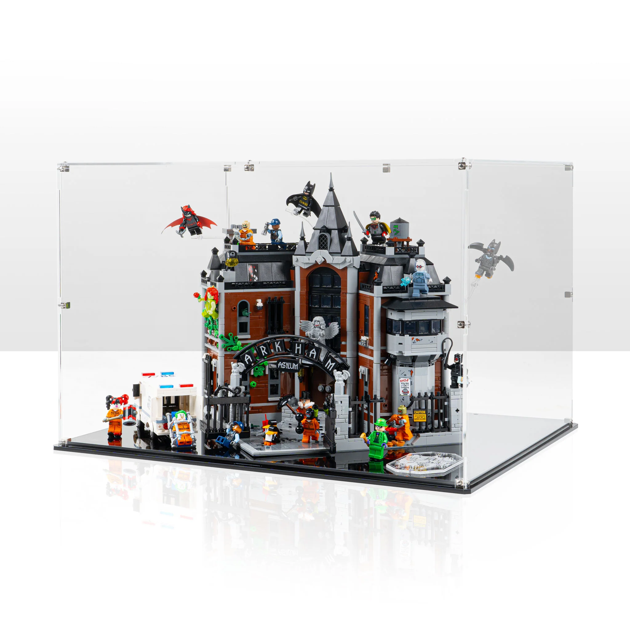 Display Case for LEGO® Batman™ Arkham Asylum™ (76300) - Image 15