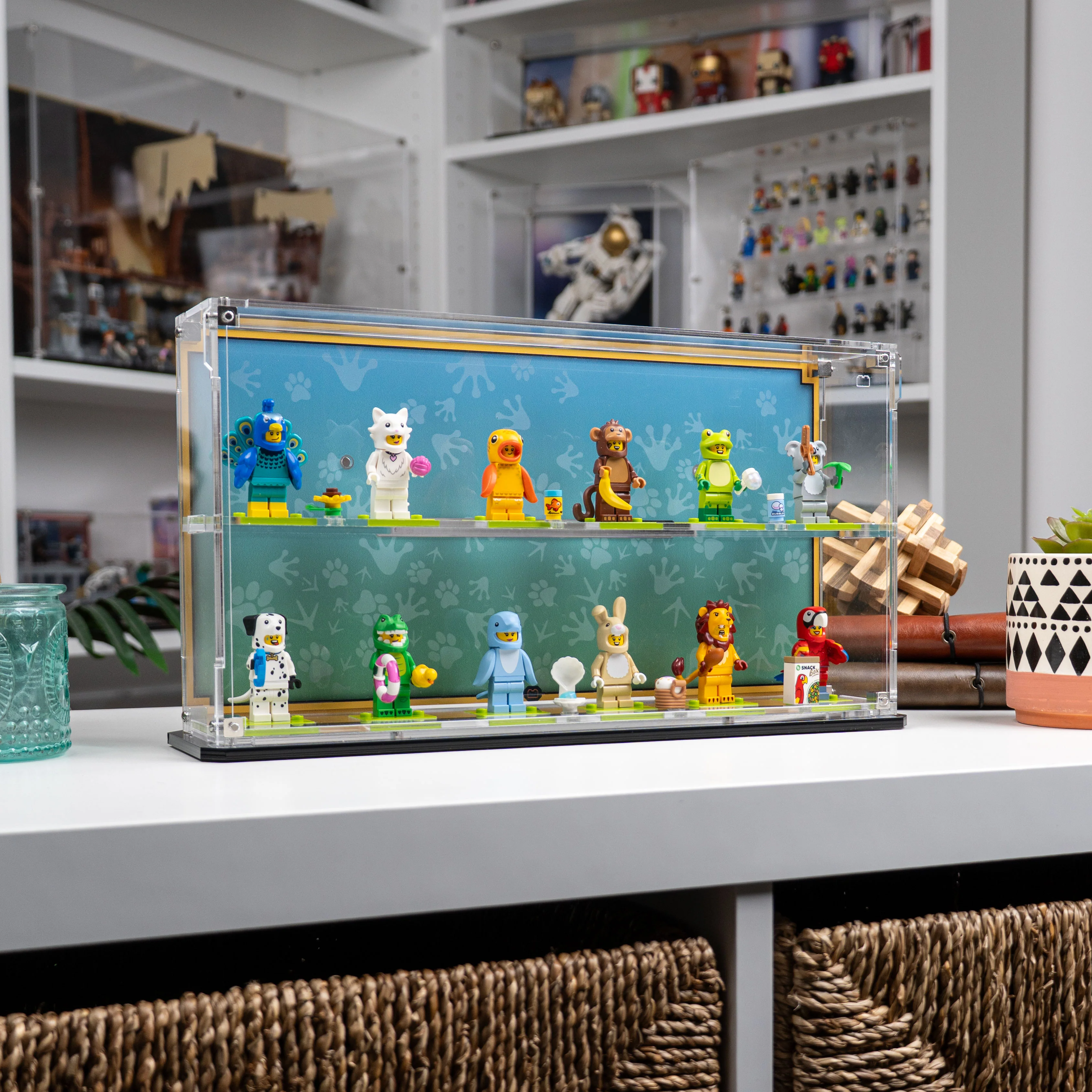 Display Case for LEGO® Collectible Minifigures™: Animals Series 28 (71051) - Image 9