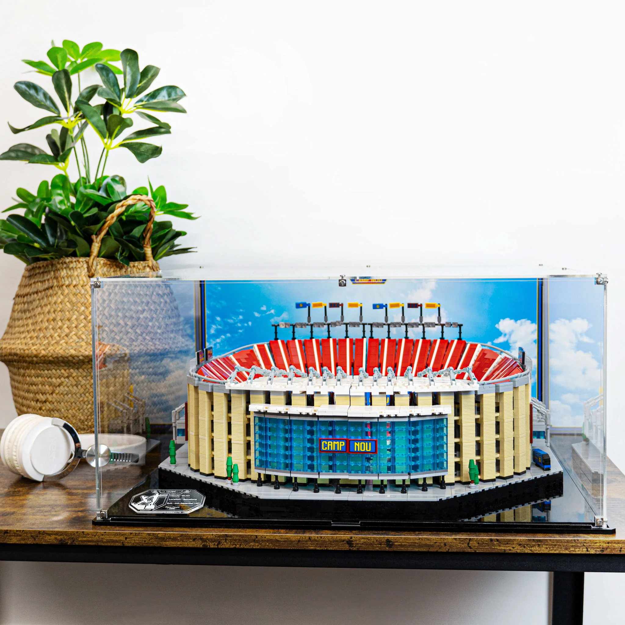 Display Case for LEGO® Creator Expert: Camp Nou – FC Barcelona (10284) - Image 3