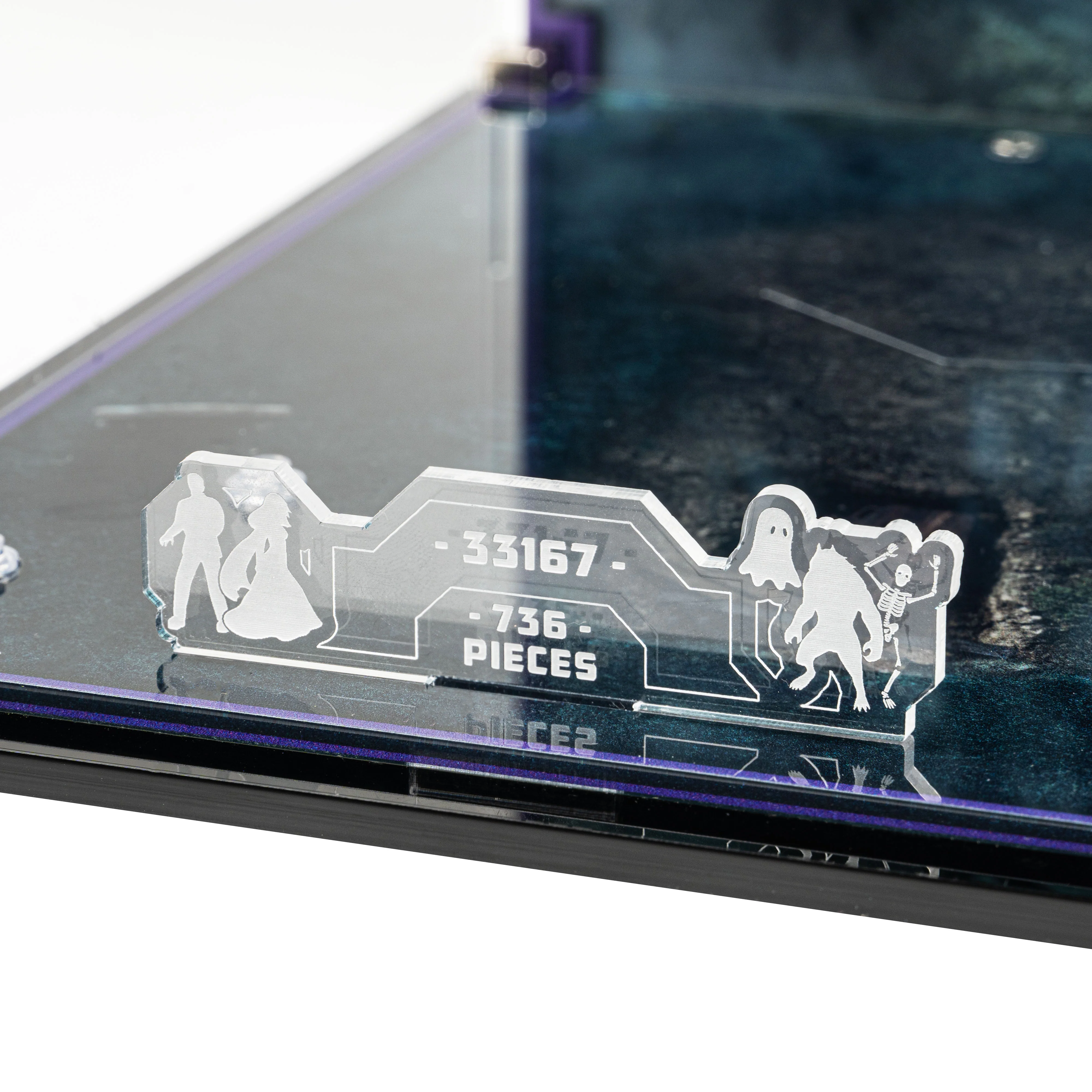 Display Case for LEGO® Creator: Haunted Mansion (31167) - Image 6