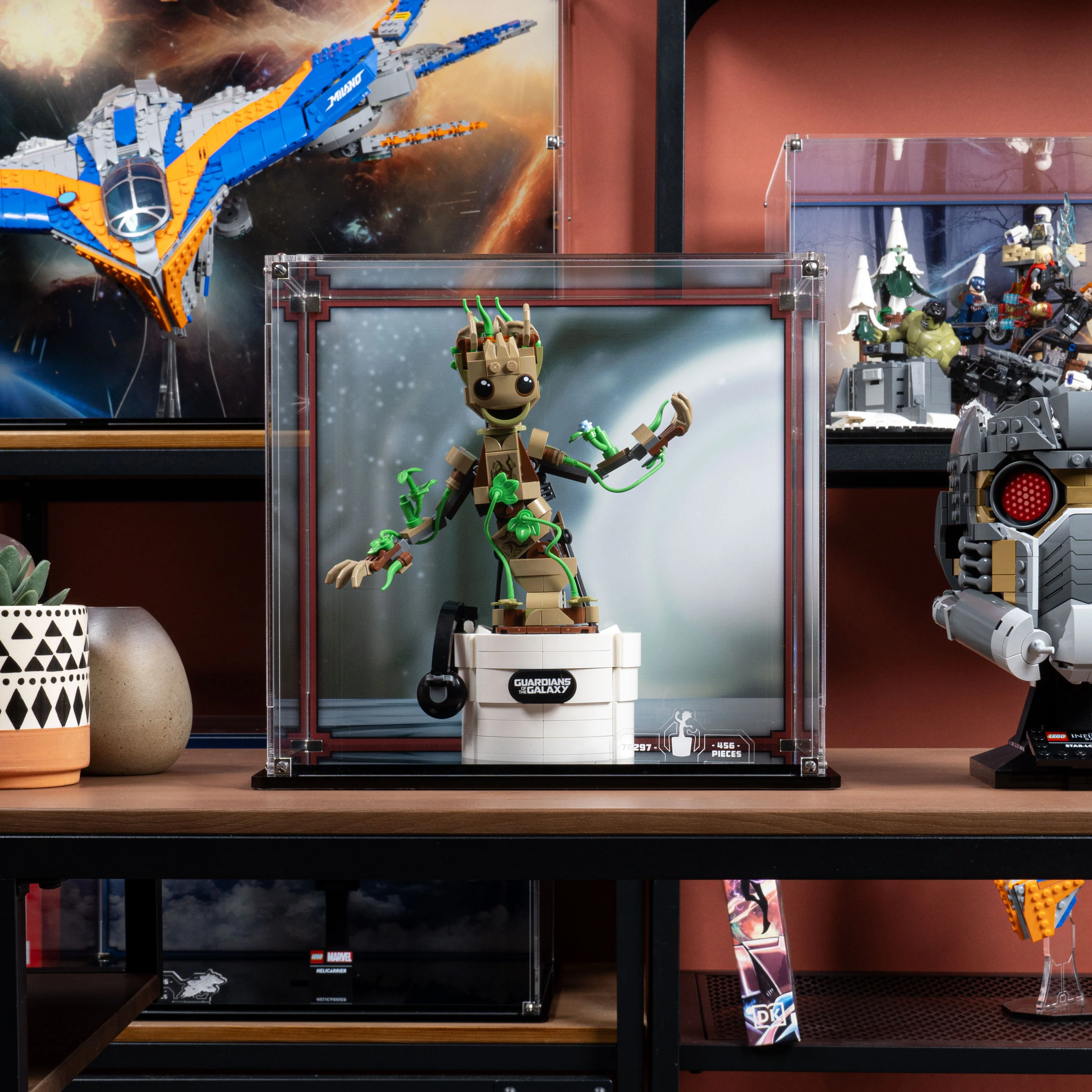 Display Case for LEGO® Marvel™ Dancing Groot (76297) - Image 8