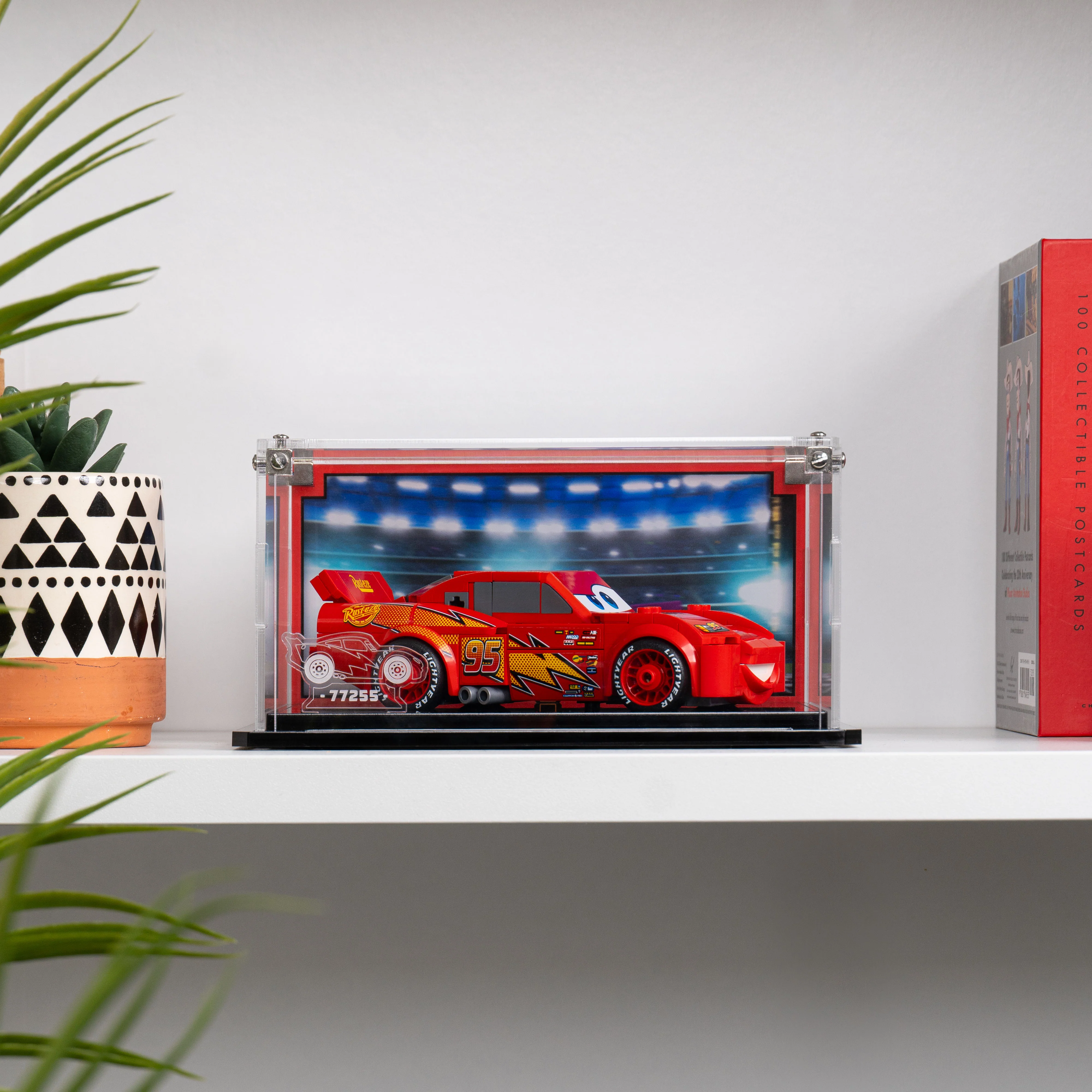 Display Case for LEGO® Disney Speed Champions Lightning McQueen (77255) - Image 12