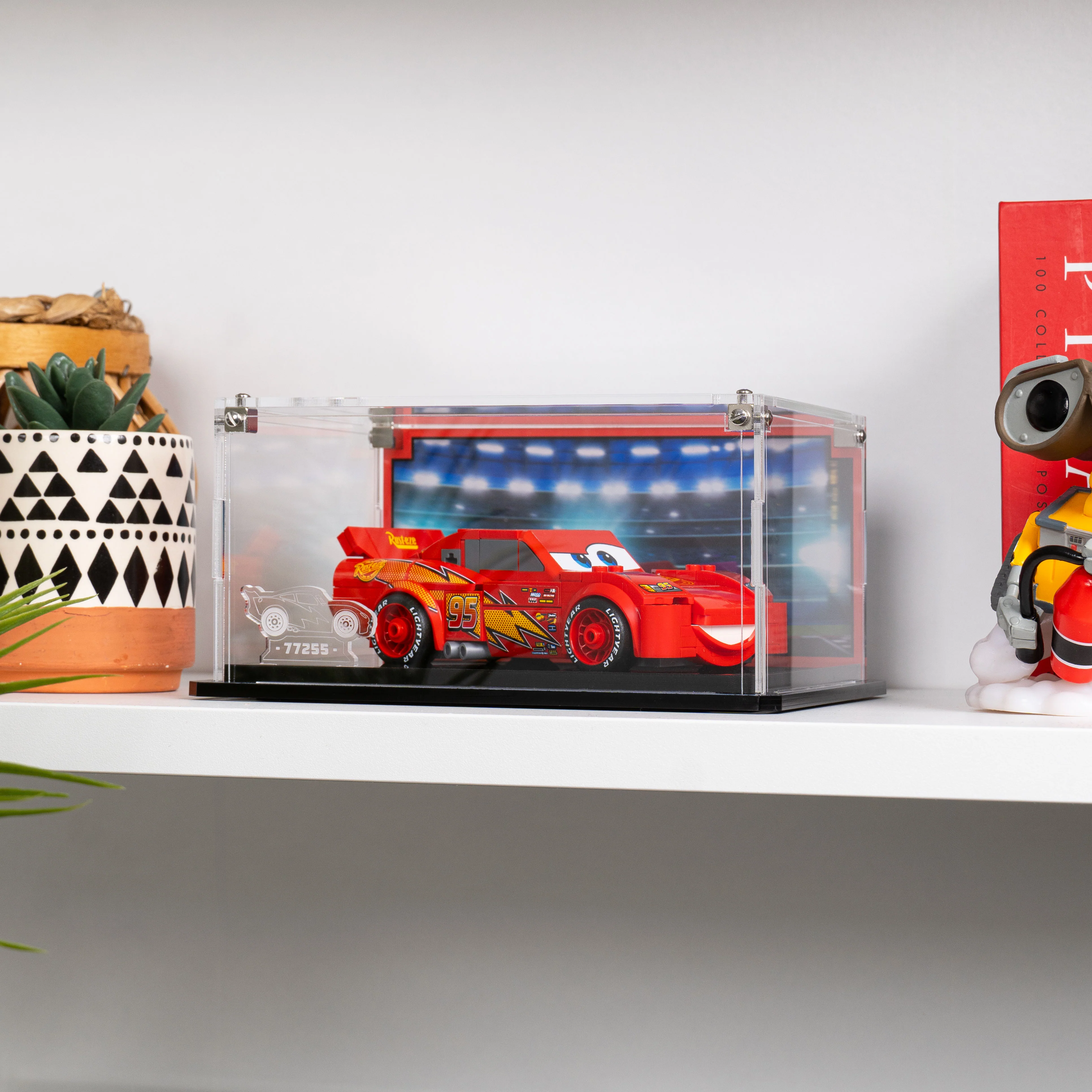 Display Case for LEGO® Disney Speed Champions Lightning McQueen (77255) - Image 2