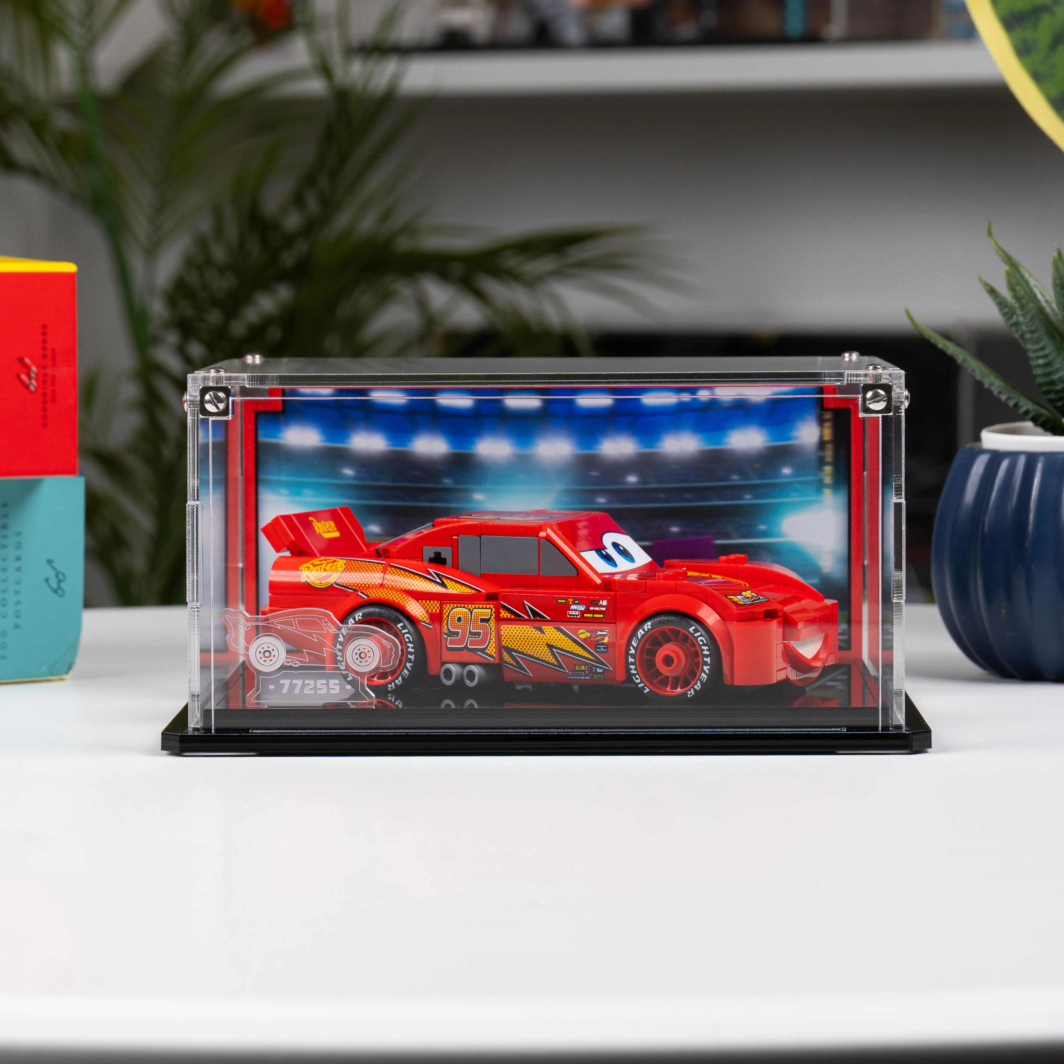 Display Case for LEGO® Disney Speed Champions Lightning McQueen (77255) - Image 9