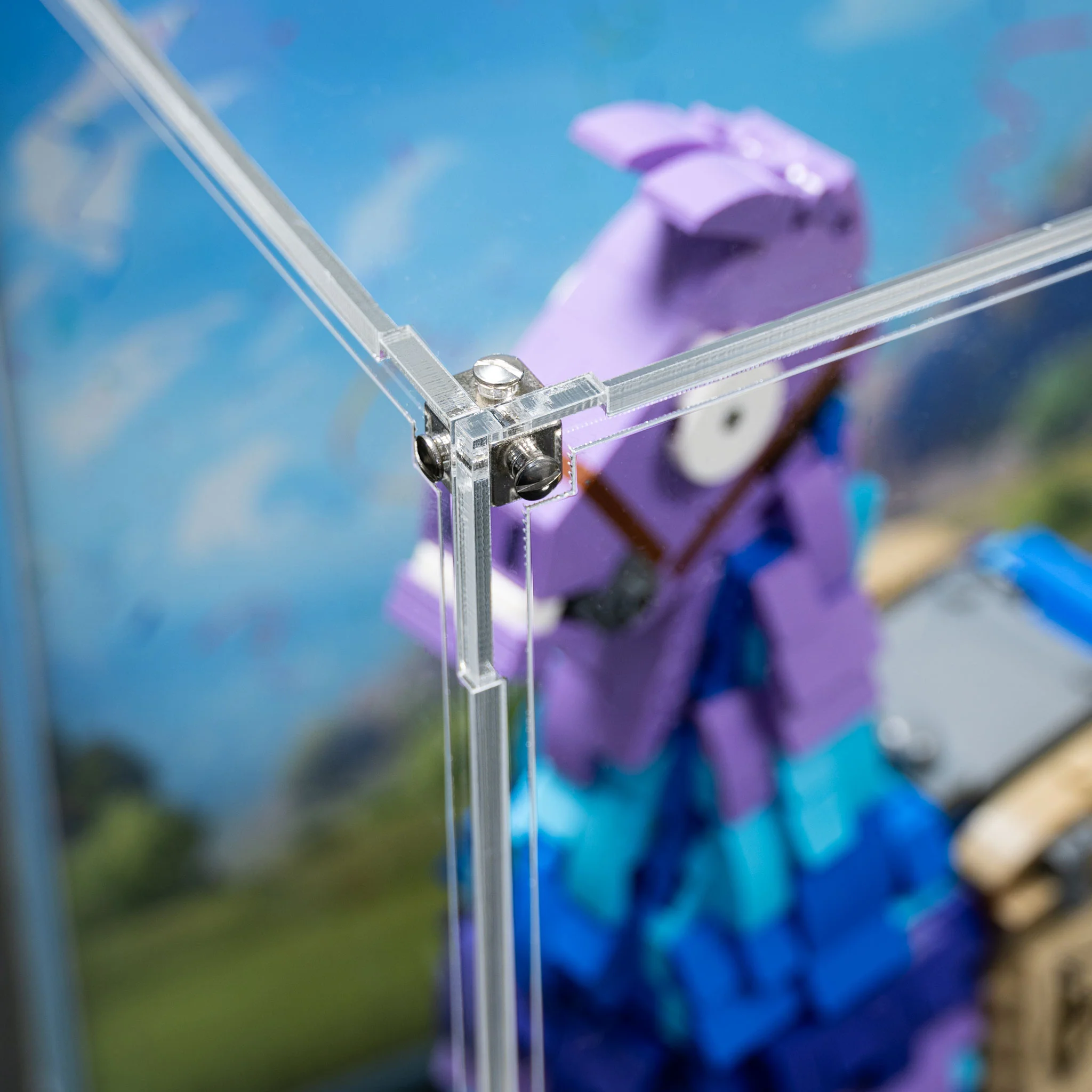 Display Case for LEGO® Fortnite™: Supply Llama (77071) - Image 8