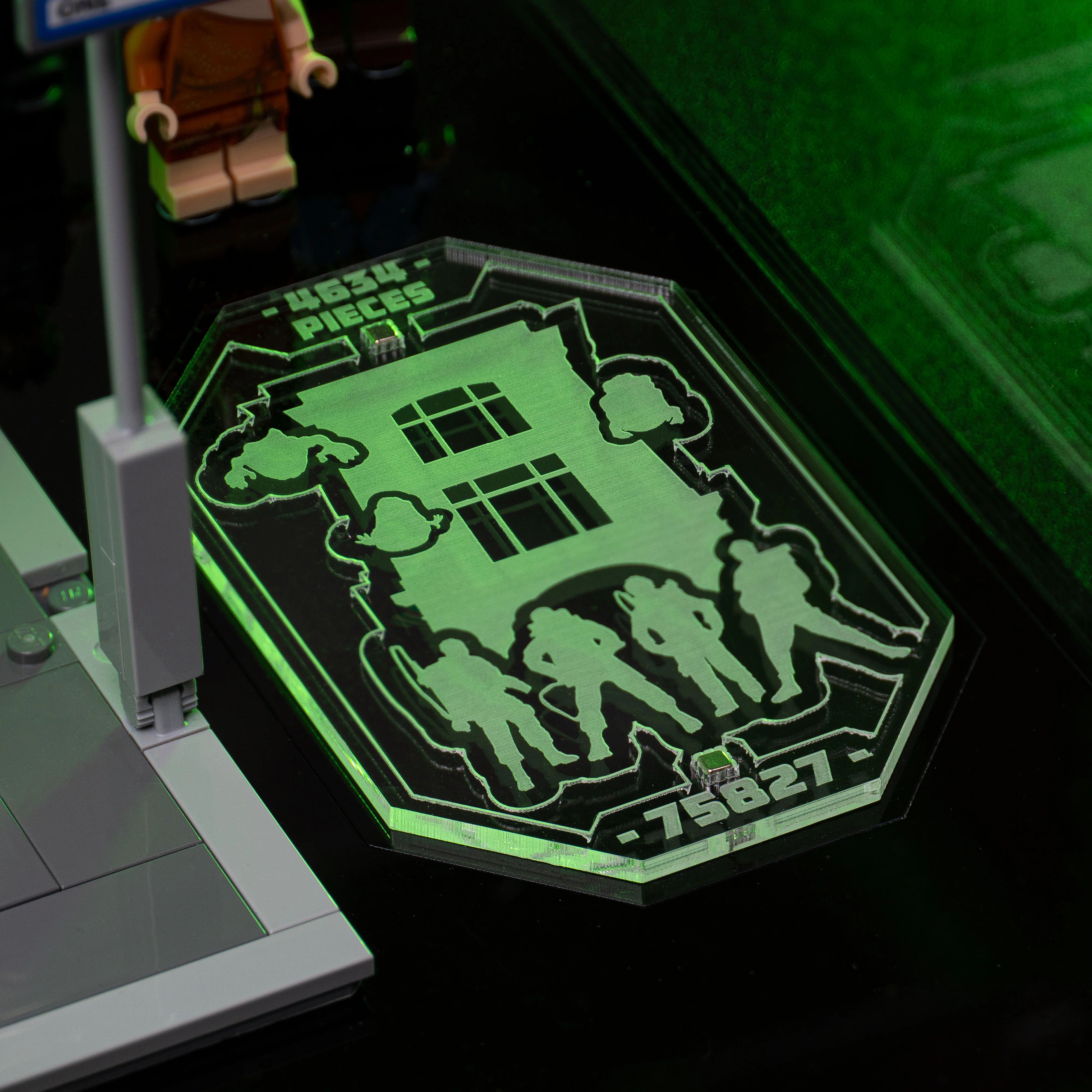Display Case for LEGO® Ghostbusters Firehouse Headquarters (75827) - Image 17