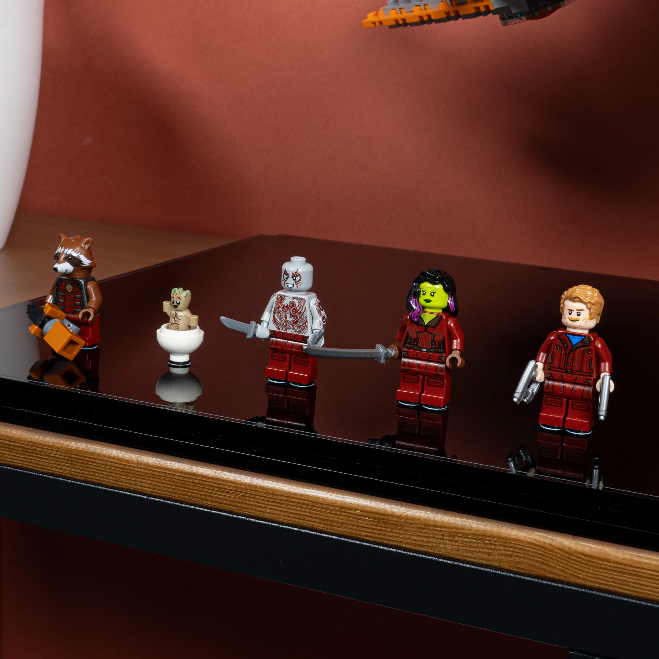 Display Case for LEGO® Guardians of the Galaxy: The Milano (76286) - Image 10