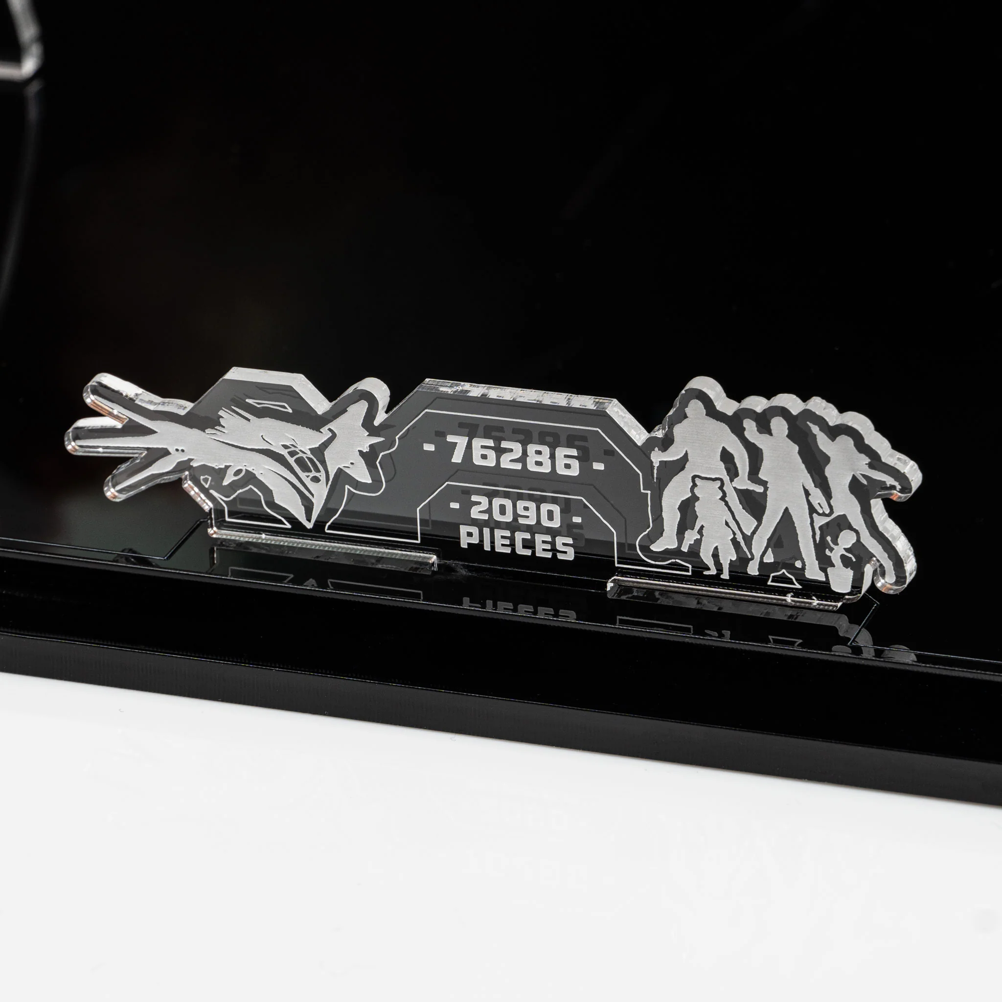 Display Case for LEGO® Guardians of the Galaxy: The Milano (76286) - Image 12