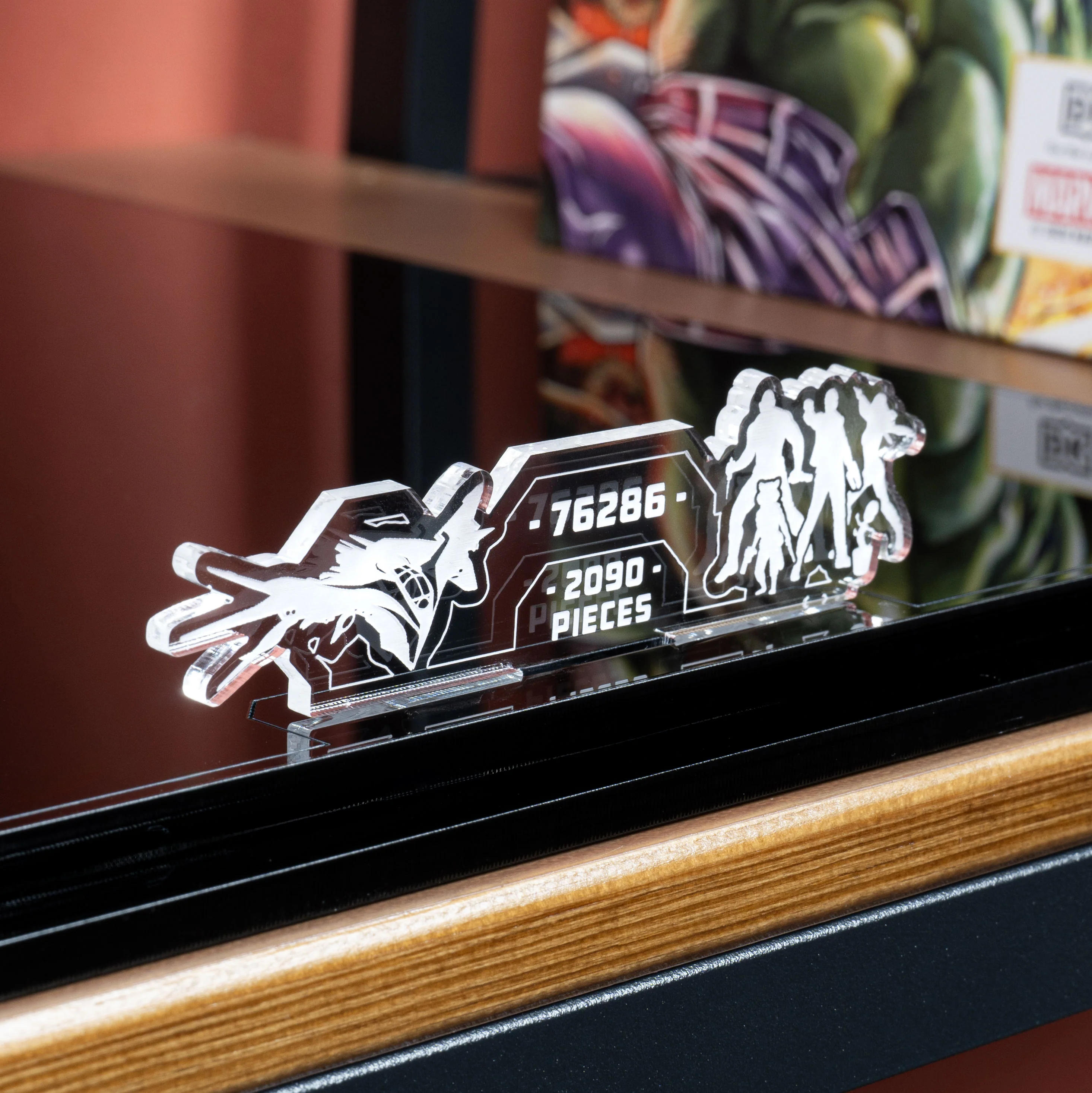 Display Case for LEGO® Guardians of the Galaxy: The Milano (76286) - Image 9