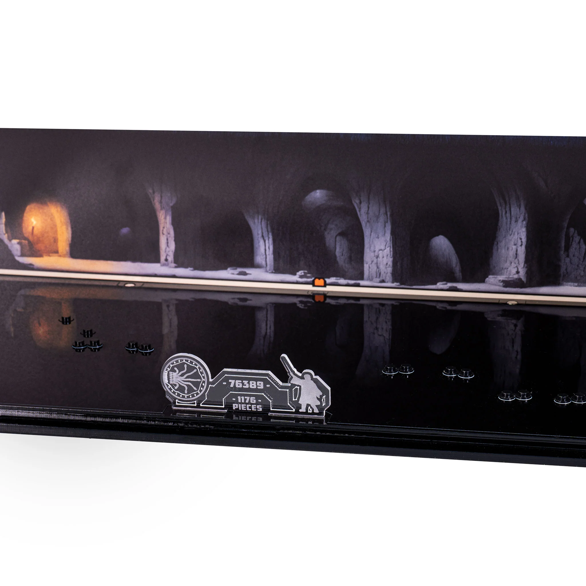 Display Case for LEGO® Harry Potter: Hogwarts™ Chamber of Secrets (76389) - Image 4