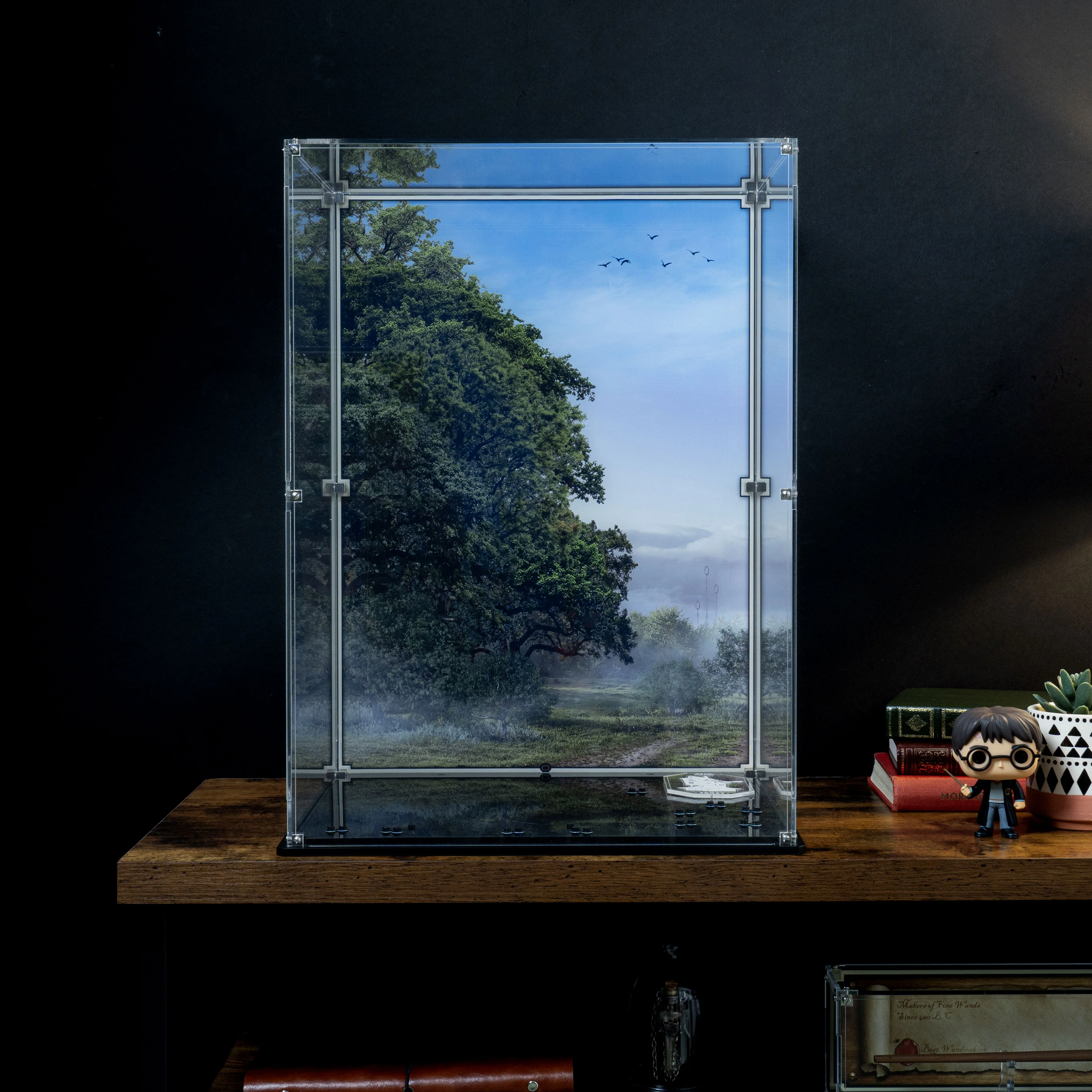 Display Case for LEGO® Harry Potter™: The Burrow Collector’s Edition (76437) - Image 15