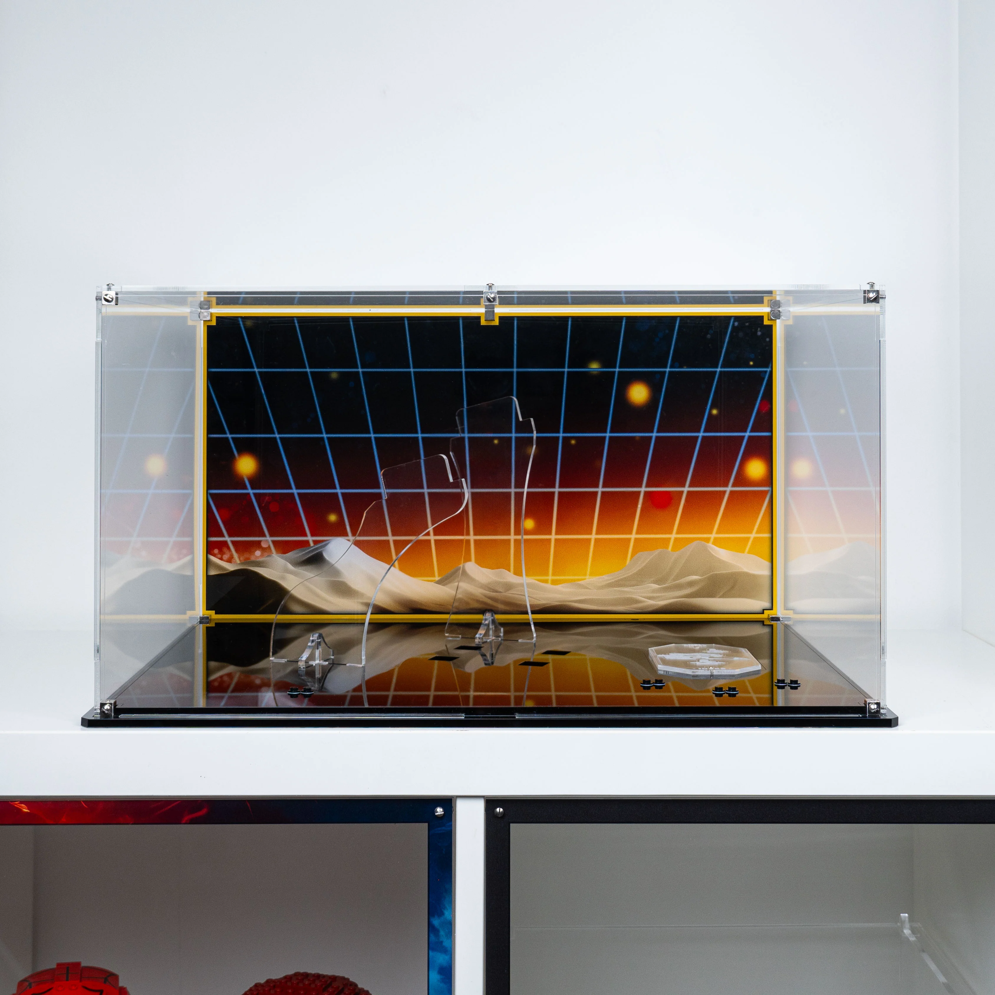 Display Case for LEGO® Icons: Blacktron Renegade (10355) - Image 10