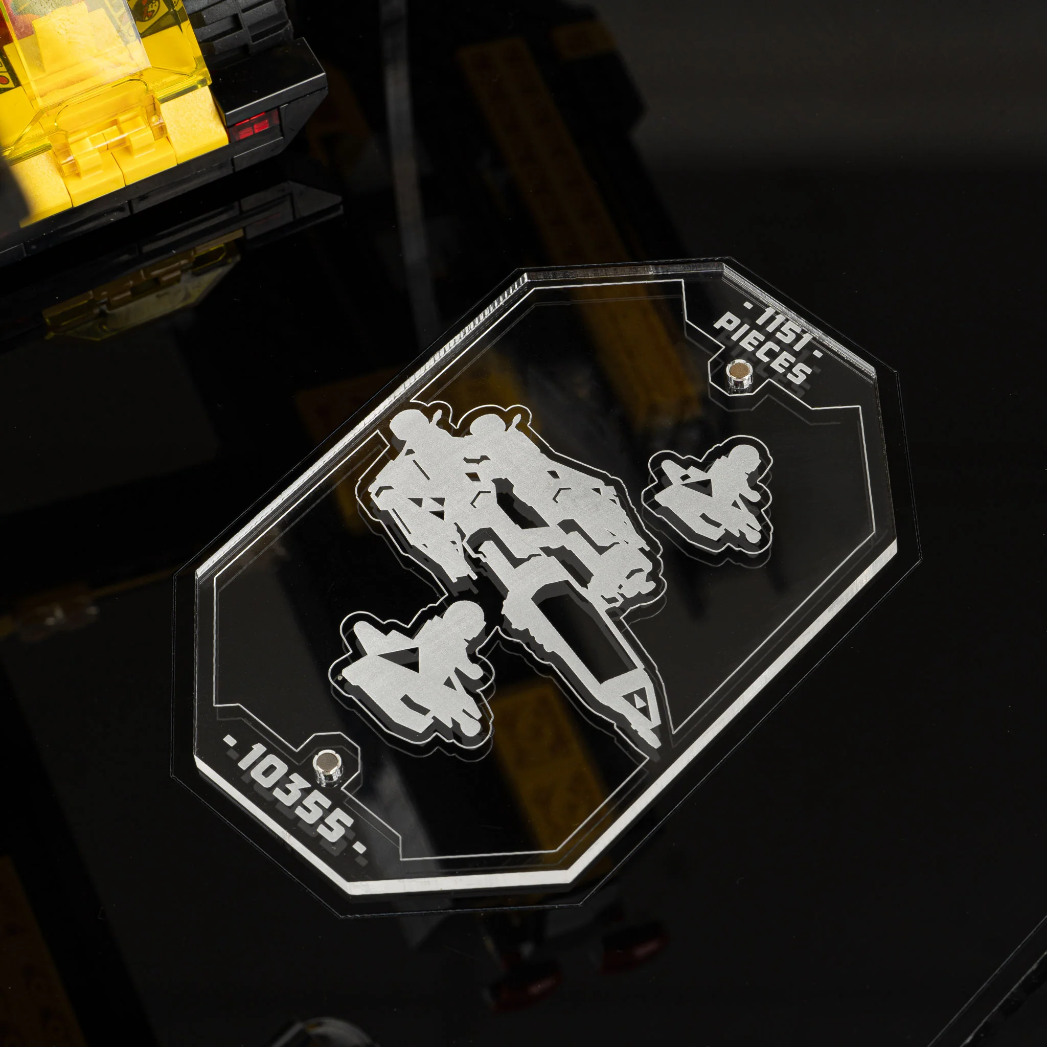 Display Case for LEGO® Icons: Blacktron Renegade (10355) - Image 11
