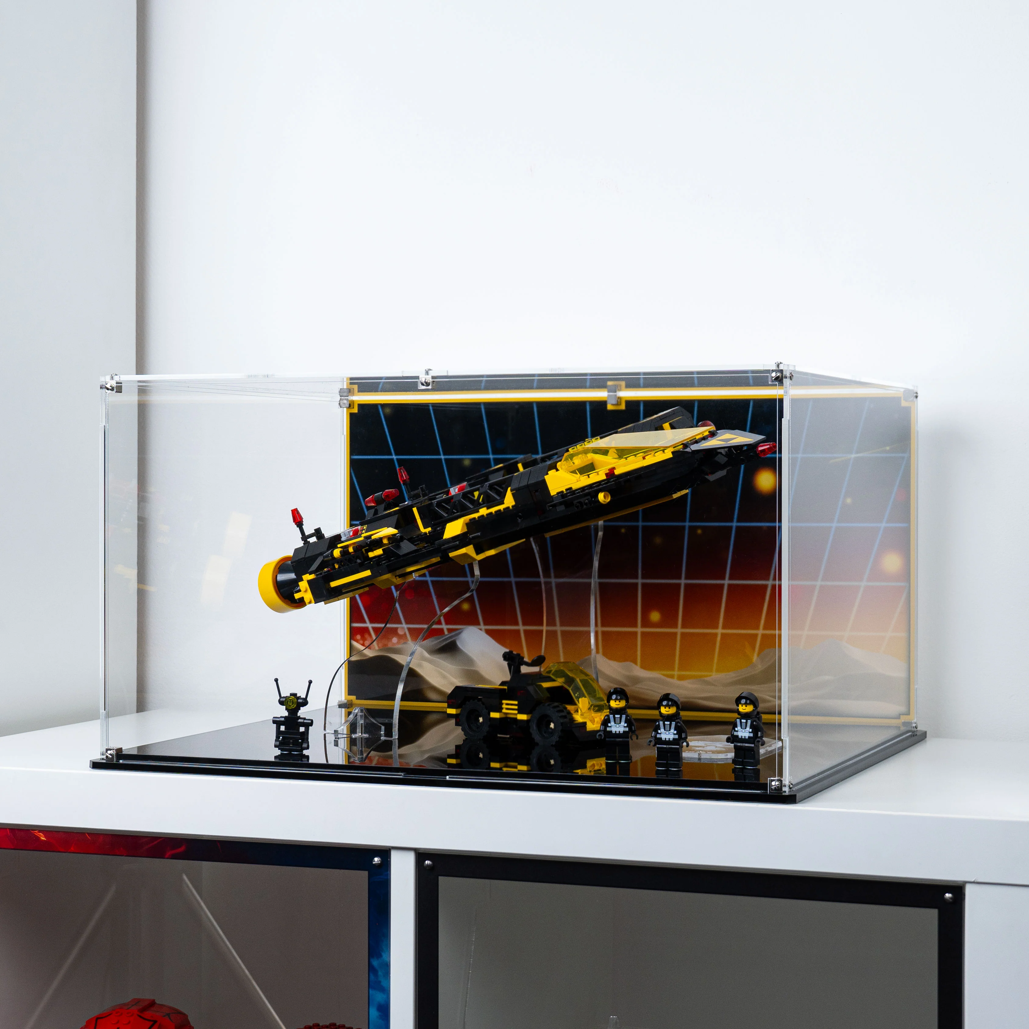 Display Case for LEGO® Icons: Blacktron Renegade (10355) - Image 8