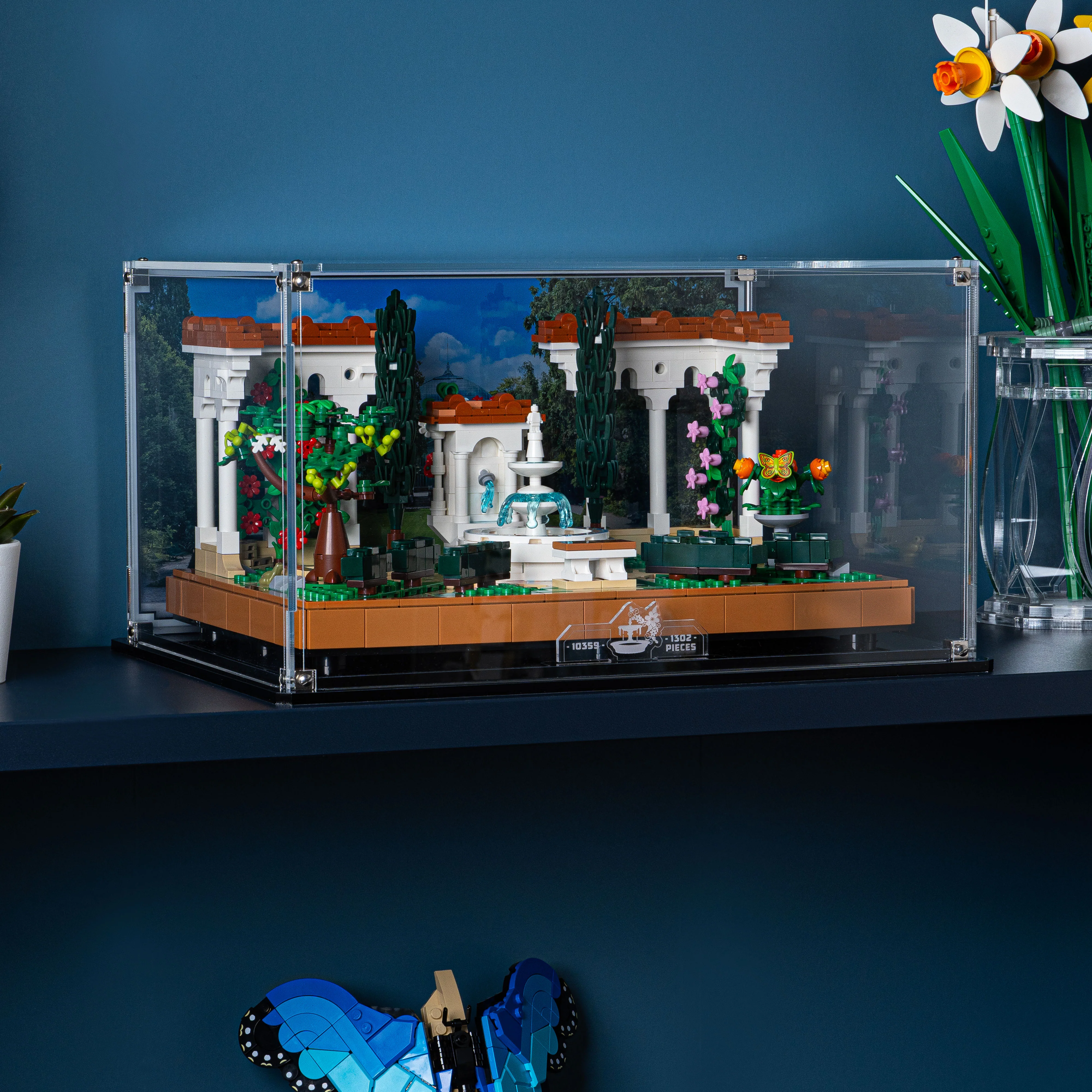 Display Case for LEGO® Icons: Fountain Garden (10359) - Image 11