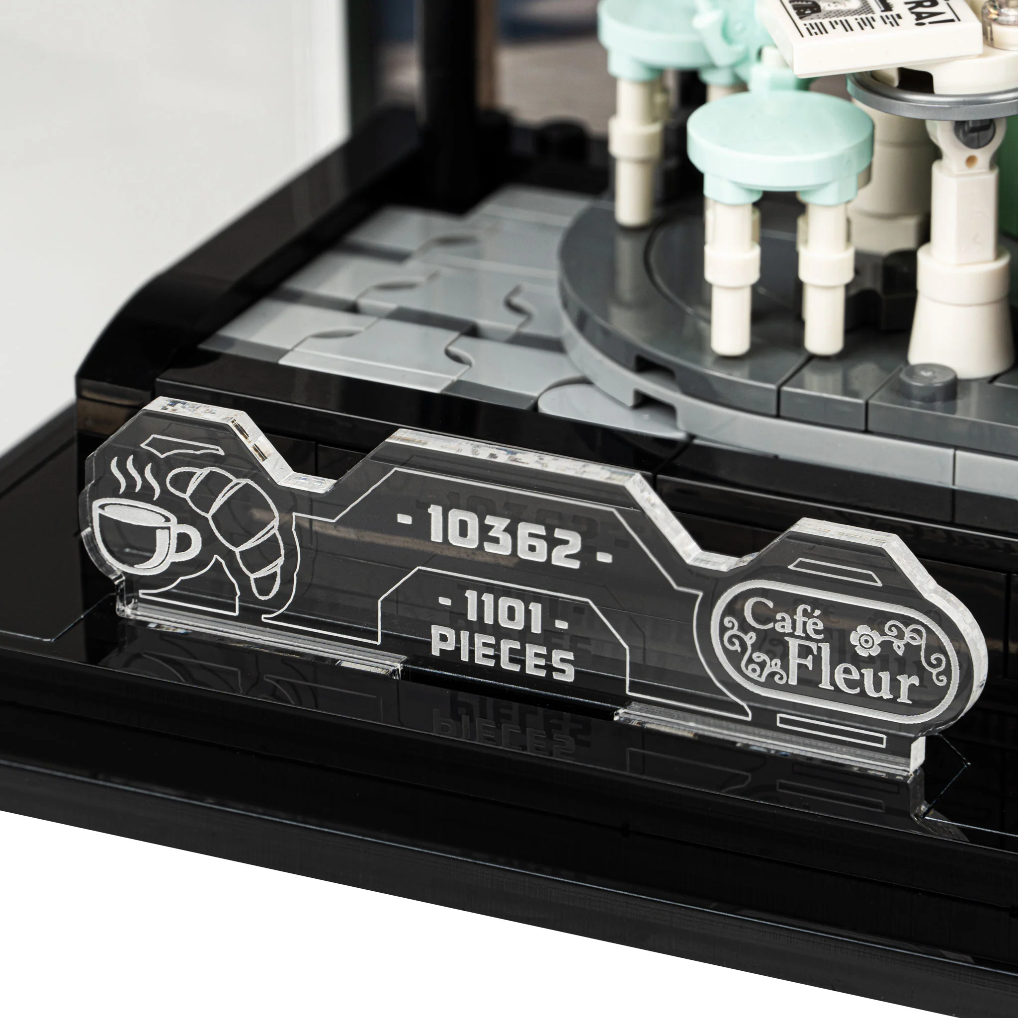 Display Case for LEGO® Icons: French Café (10362) - Image 6