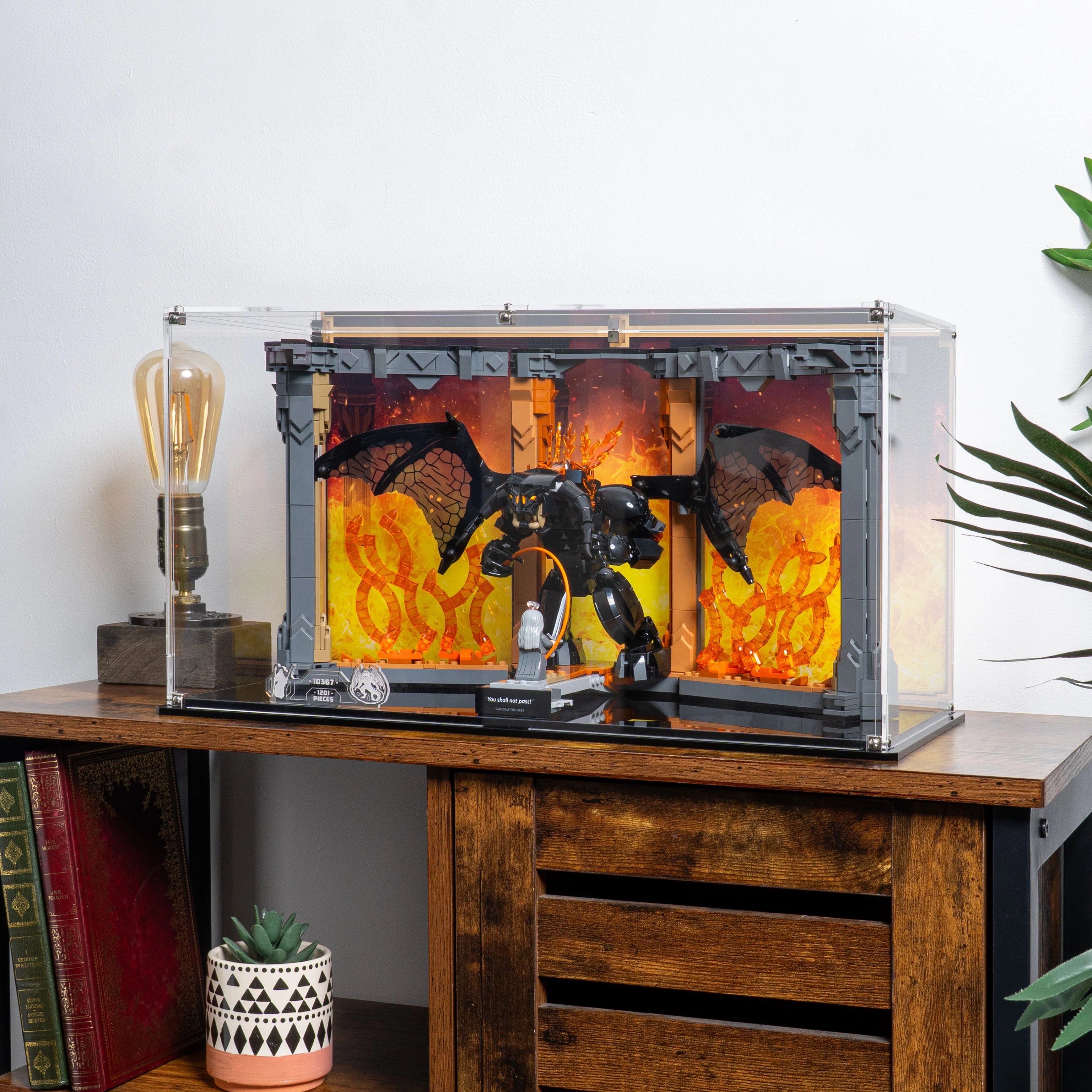 Display Case for LEGO® Icons: Lord of the Rings: Balrog™ Book Nook (10367) - Image 10