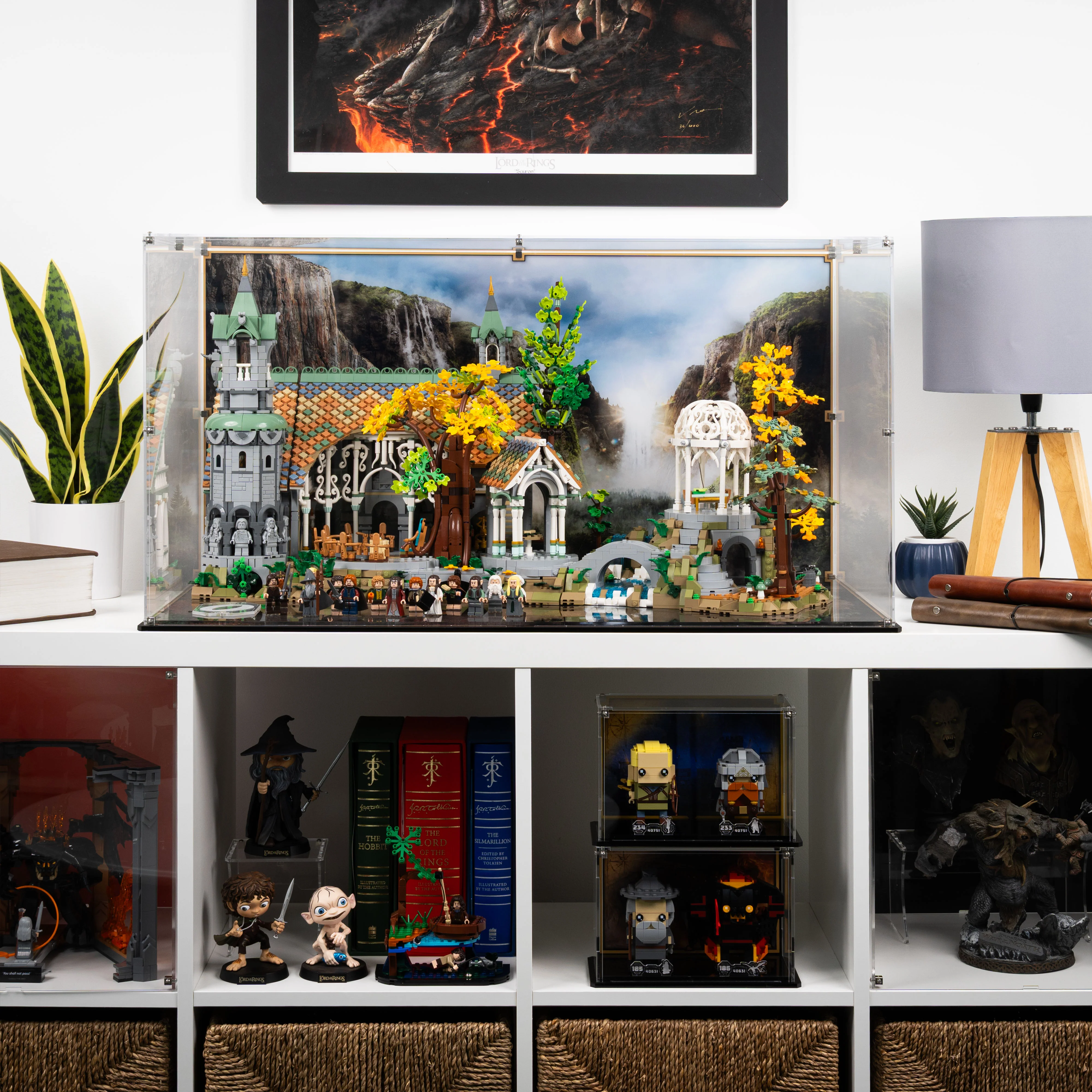 Display Case for LEGO® Icons: Lord of the Rings Rivendell™ (10316) - Image 17