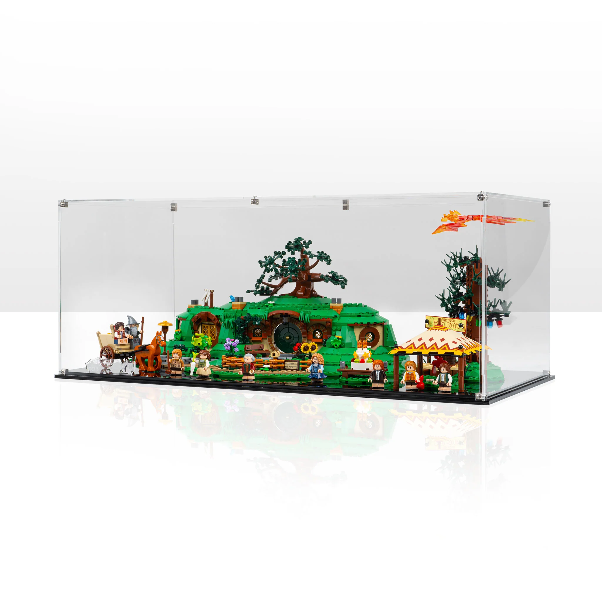 Display Case for LEGO® Icons: Lord of the Rings The Shire™ (10354) - Image 13