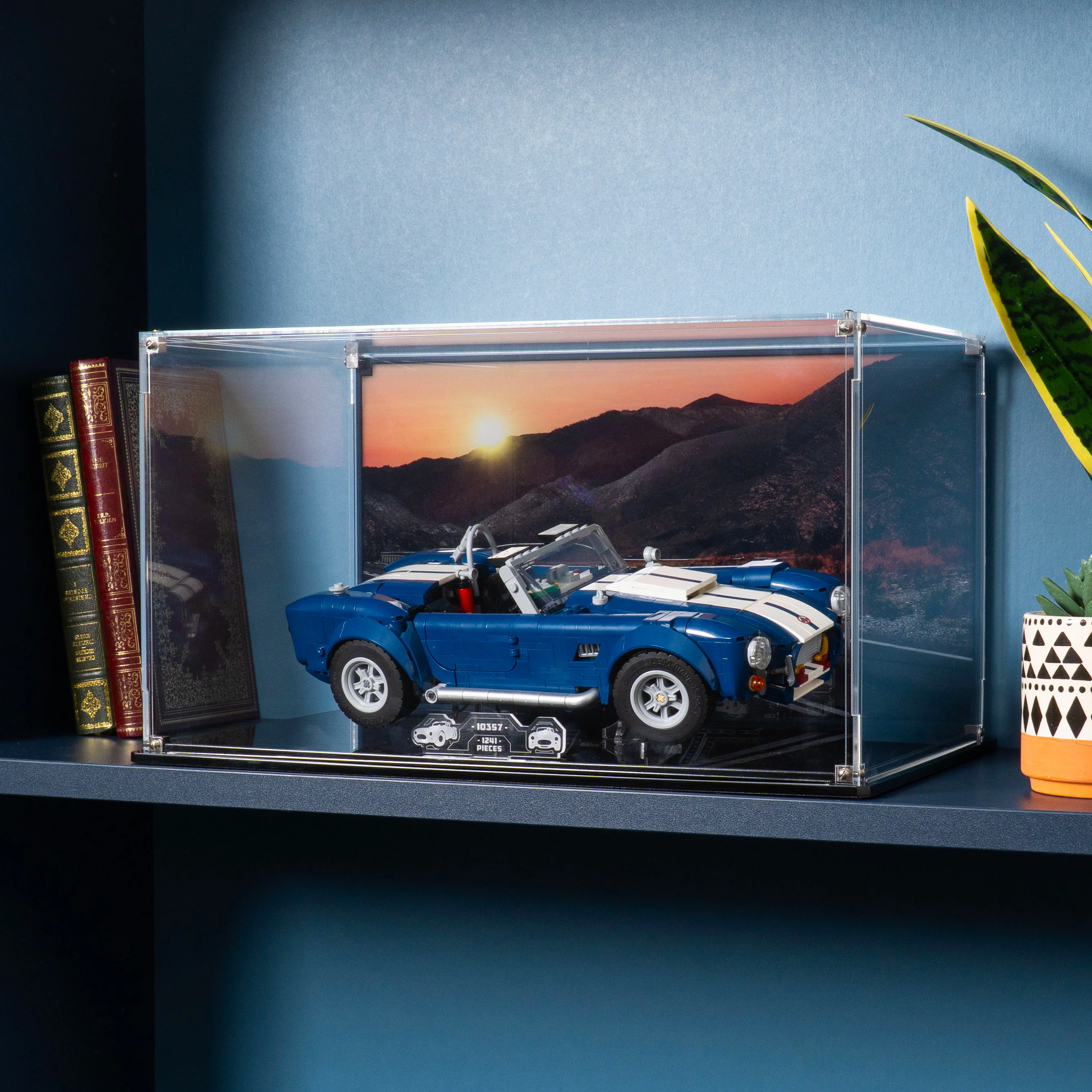 Display Case for LEGO® Icons: Shelby Cobra 427 S/C (10357) - Image 10