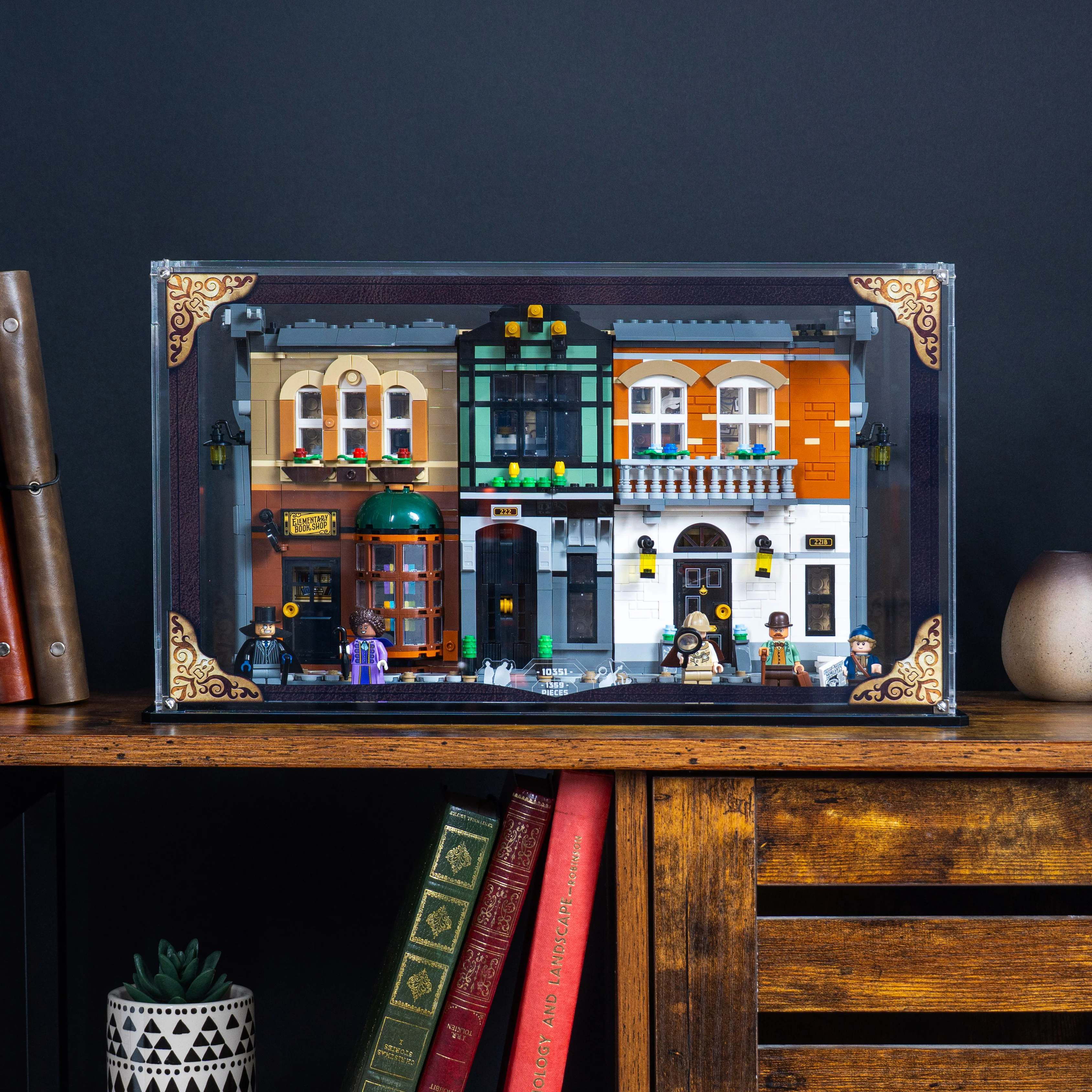 Display Case for LEGO® Icons: Sherlock Holmes Book Nook (10351) - Image 2