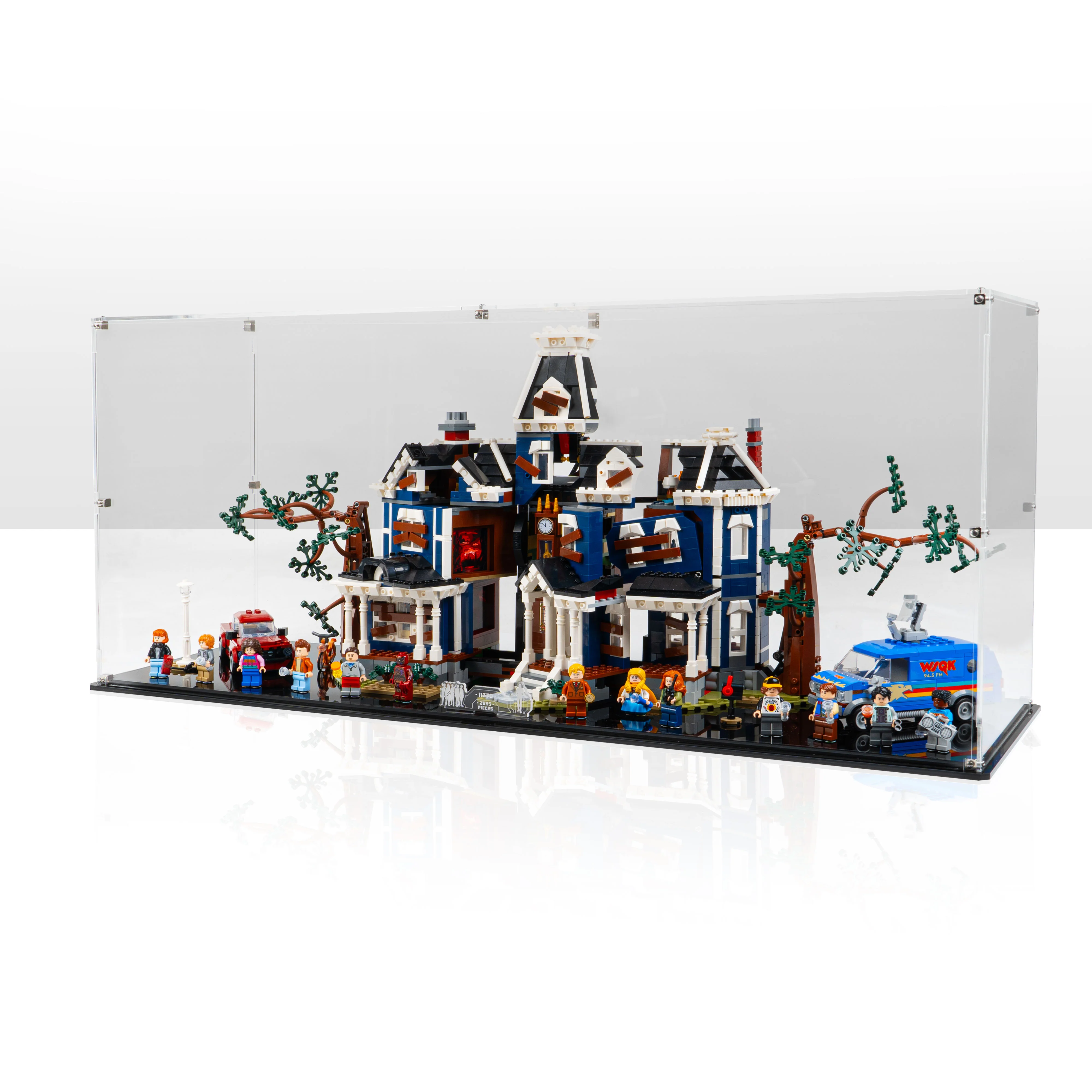 Display Case for LEGO® Icons: Stranger Things: The Creel House (11370) - Image 11