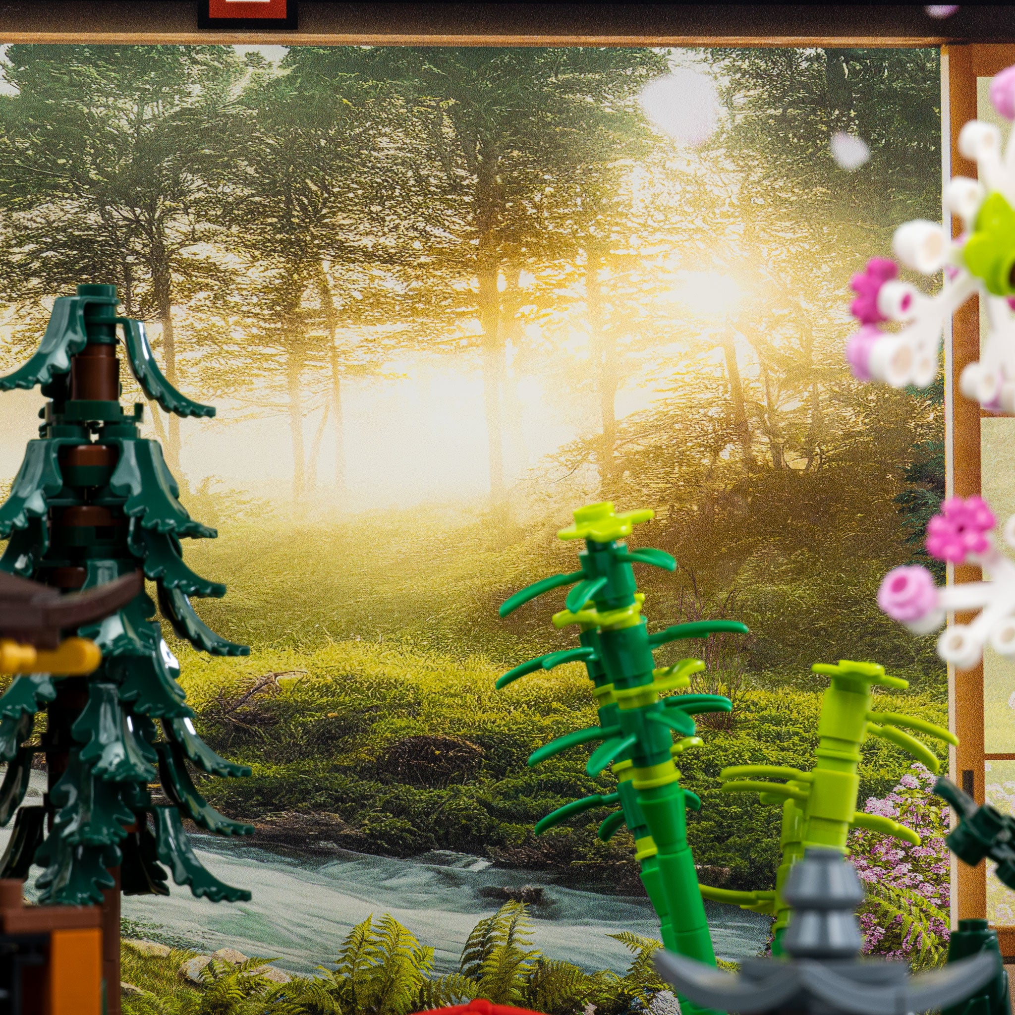 Display Case for LEGO® Icons: Tranquil Garden (10315) - Image 4
