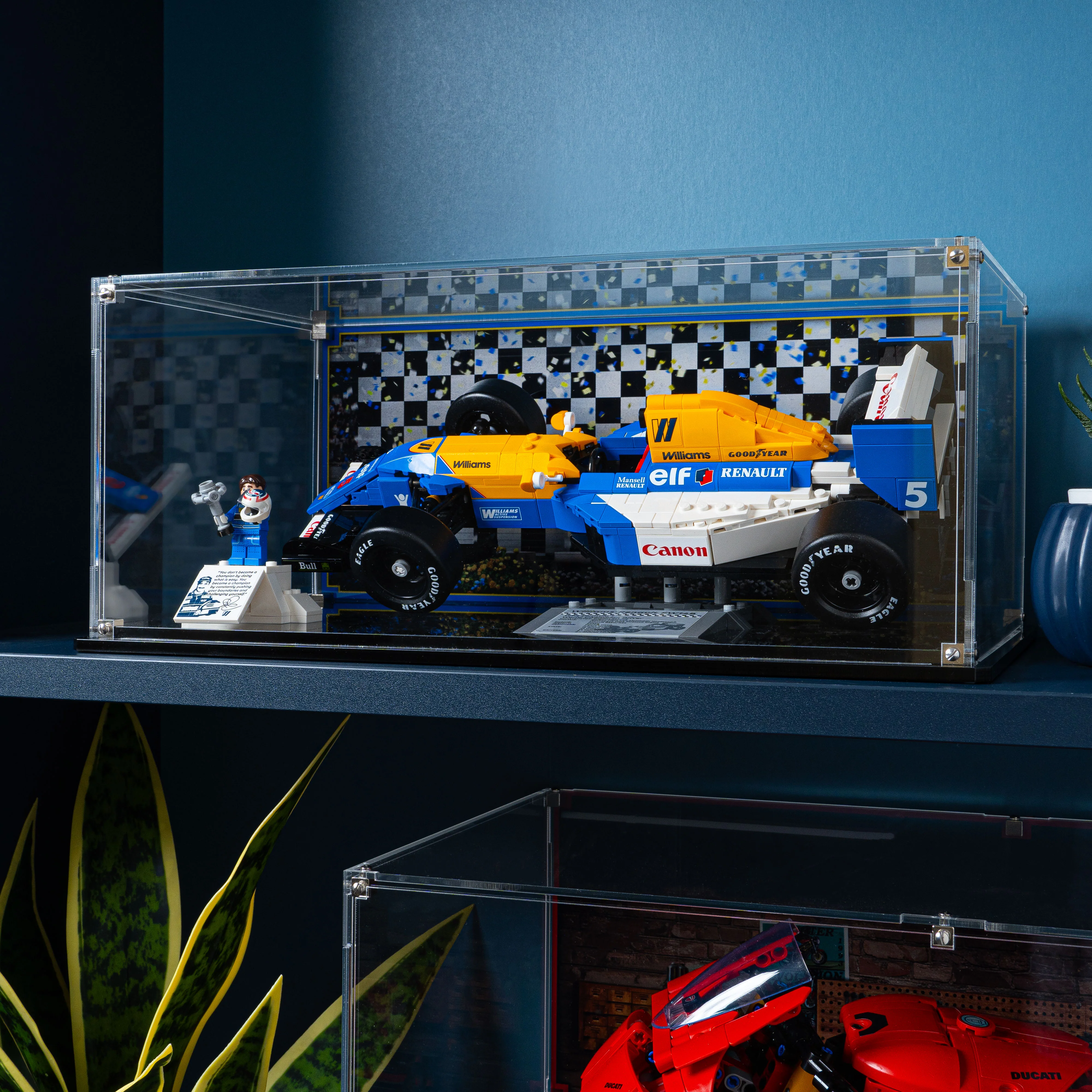 Display Case for LEGO® Icons: Williams Racing FW14B & Nigel Mansell (10353) - Image 11