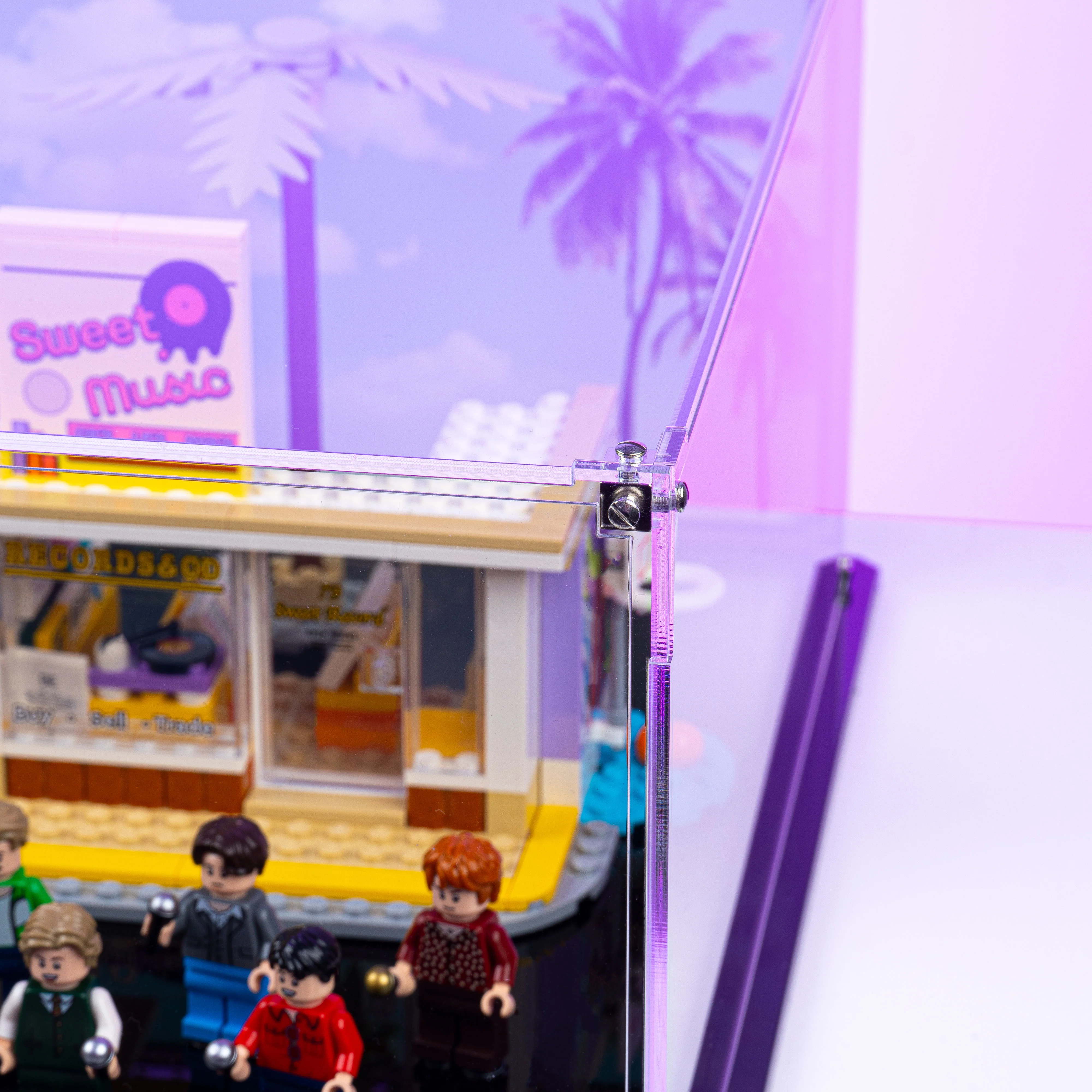 Display Case for LEGO® Ideas: BTS Dynamite (21339) - Image 12