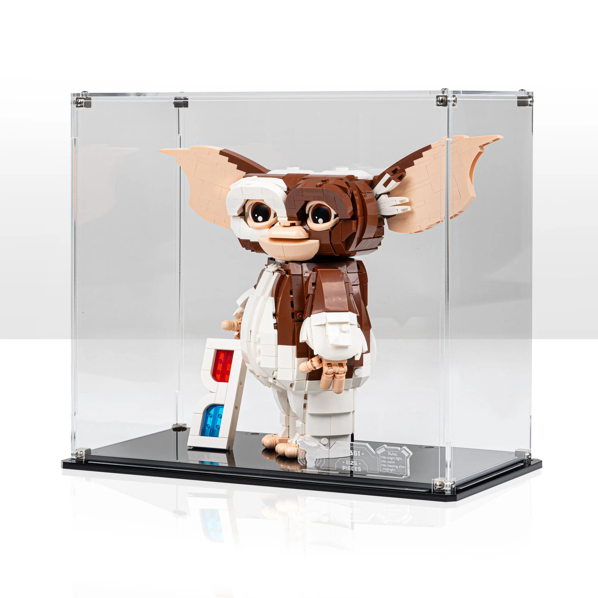 Display Case for LEGO® Ideas: Gremlins™ Gizmo (21361) - Image 12