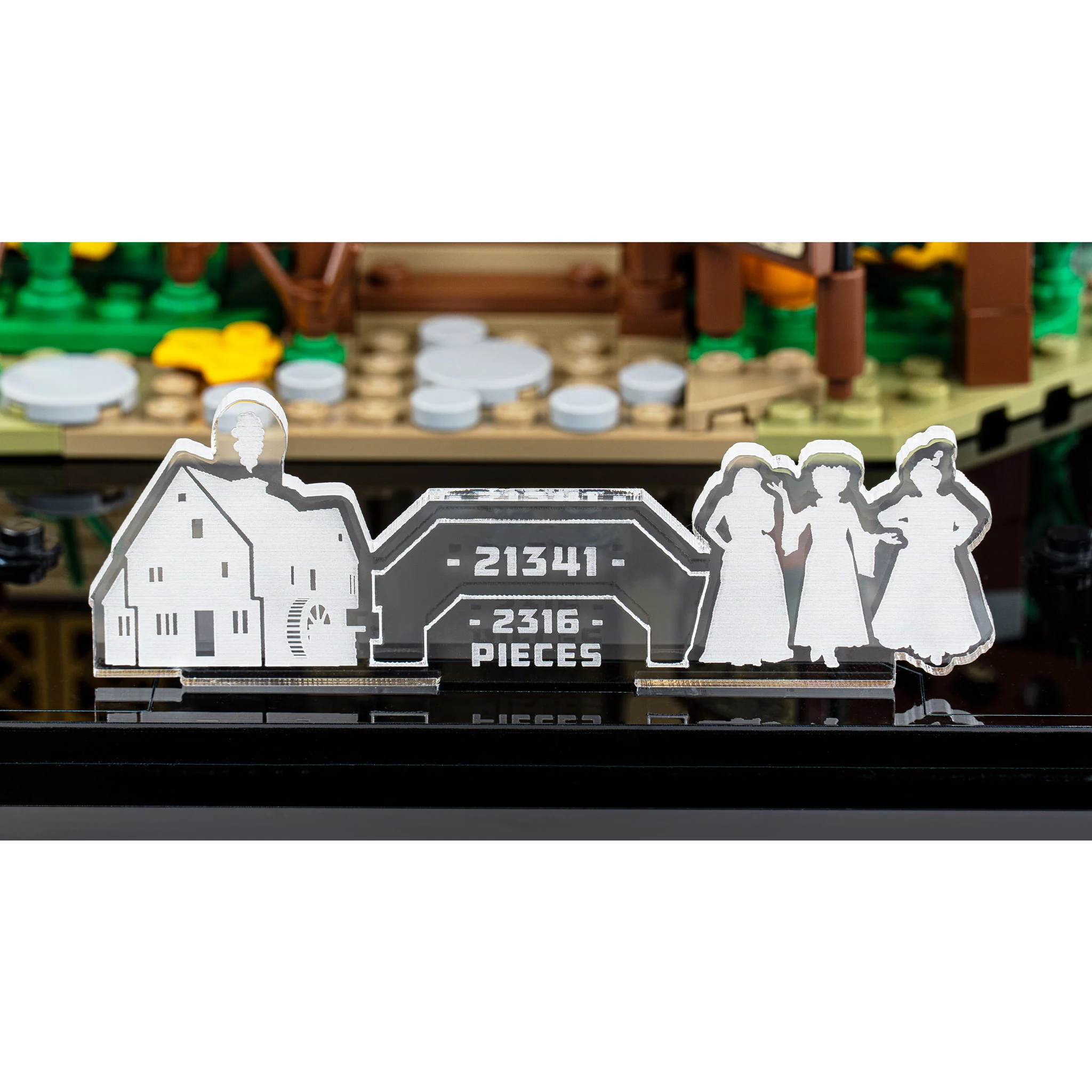 Display Case for LEGO® Ideas Disney Hocus Pocus: Sanderson Sisters' Cottage (21341) - Image 9