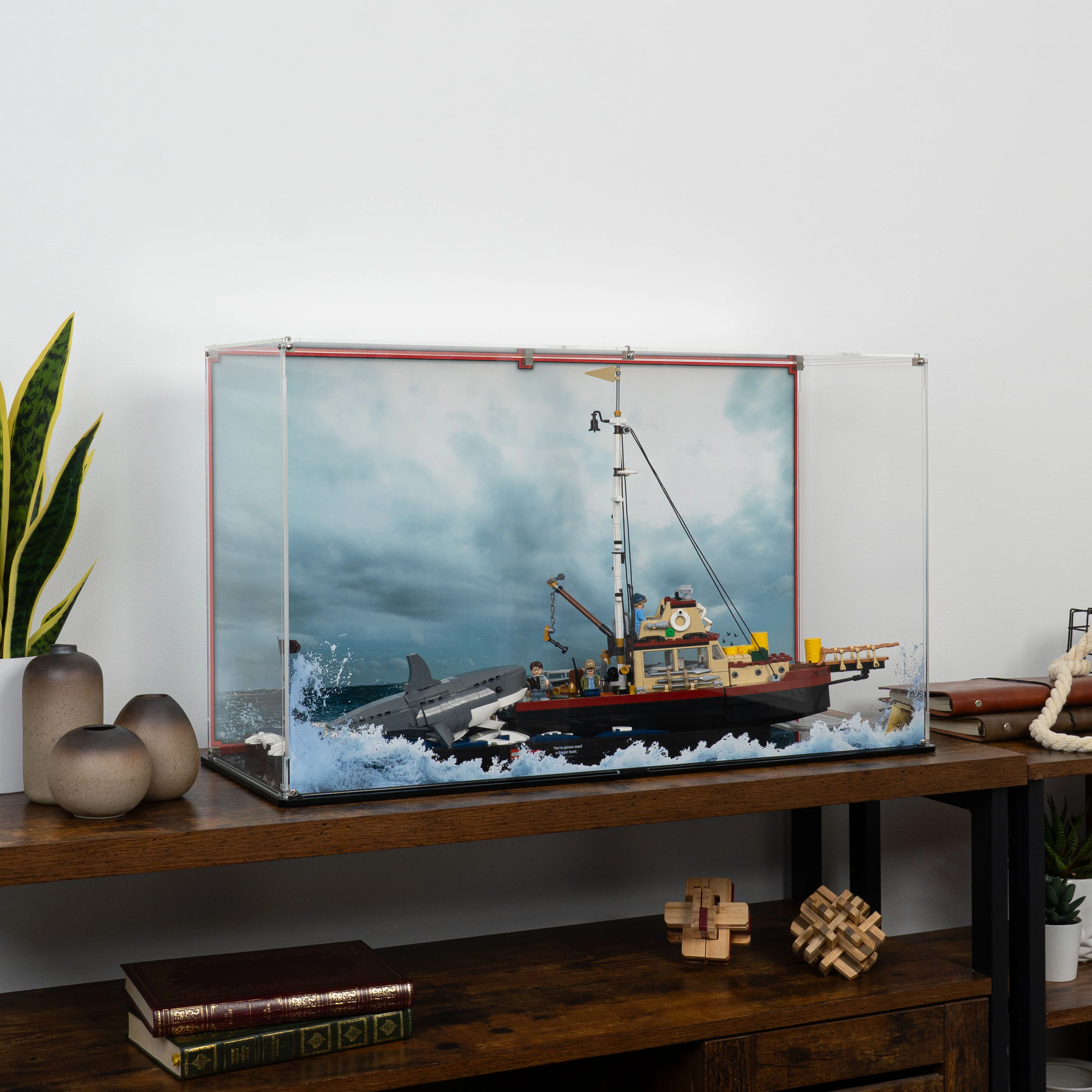 Display Case for LEGO® Ideas Jaws (21350) - Image 2