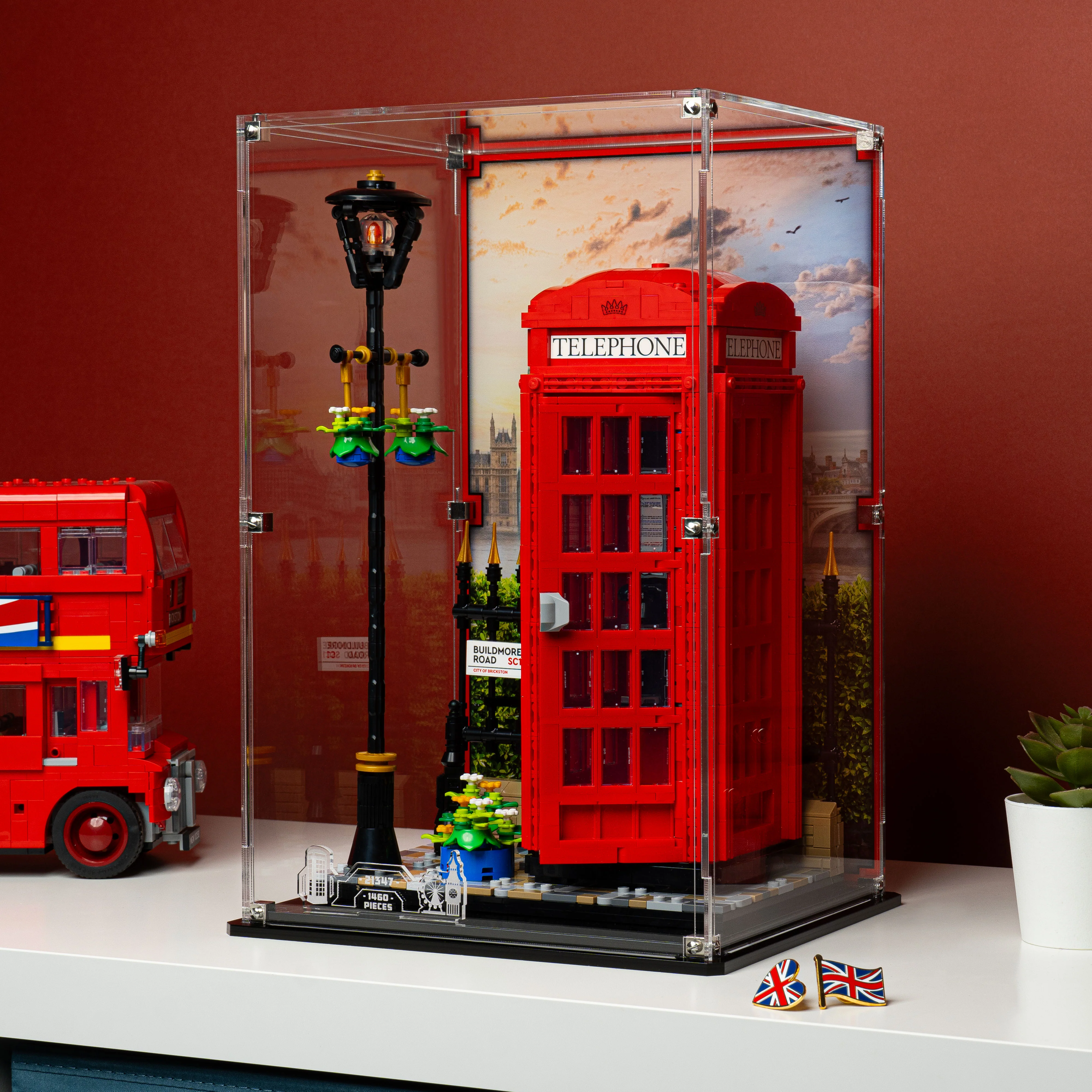 Display Case for LEGO® Ideas Red London Telephone Box (21347) - Image 11