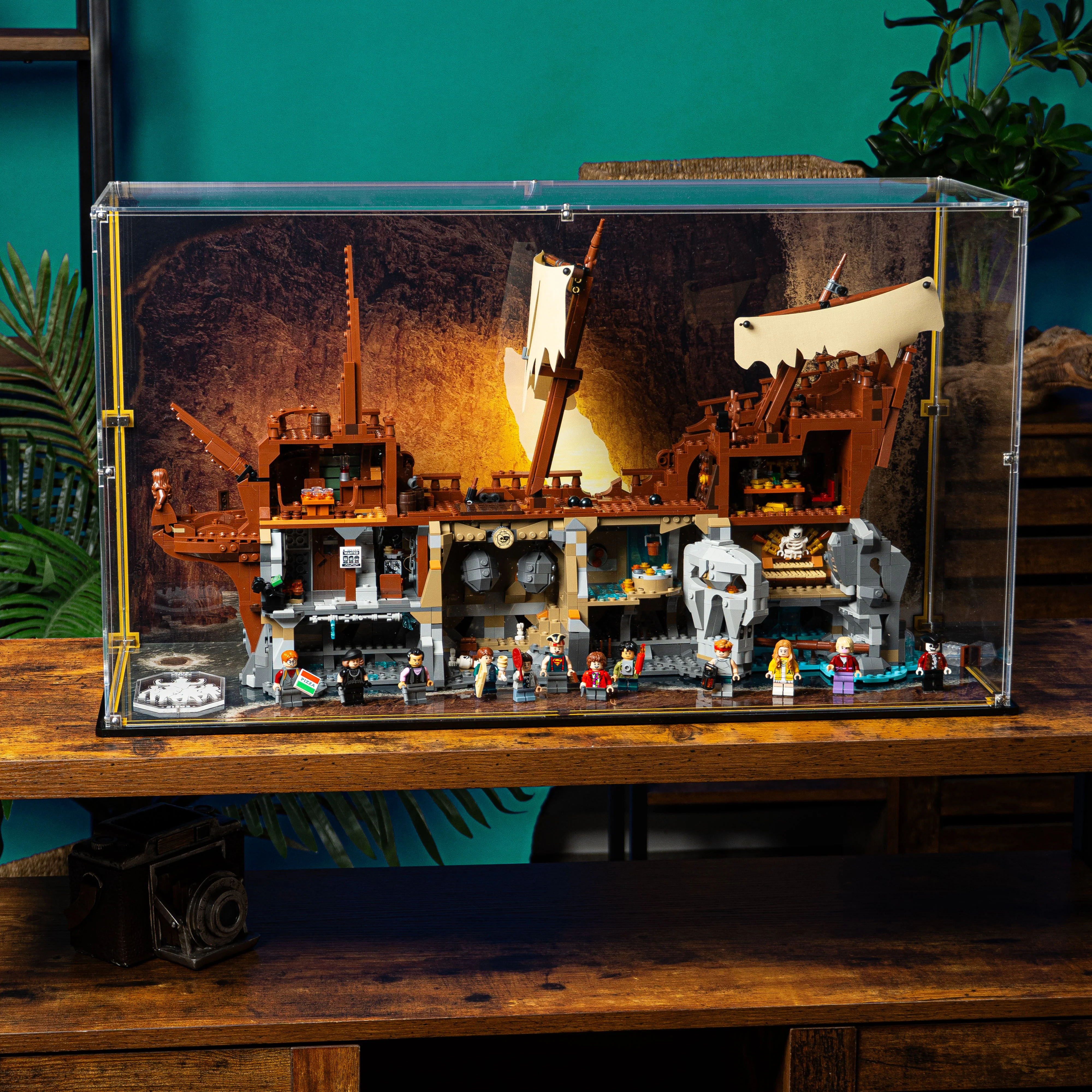 Display Case for LEGO® Ideas: The Goonies (21363) - Image 2