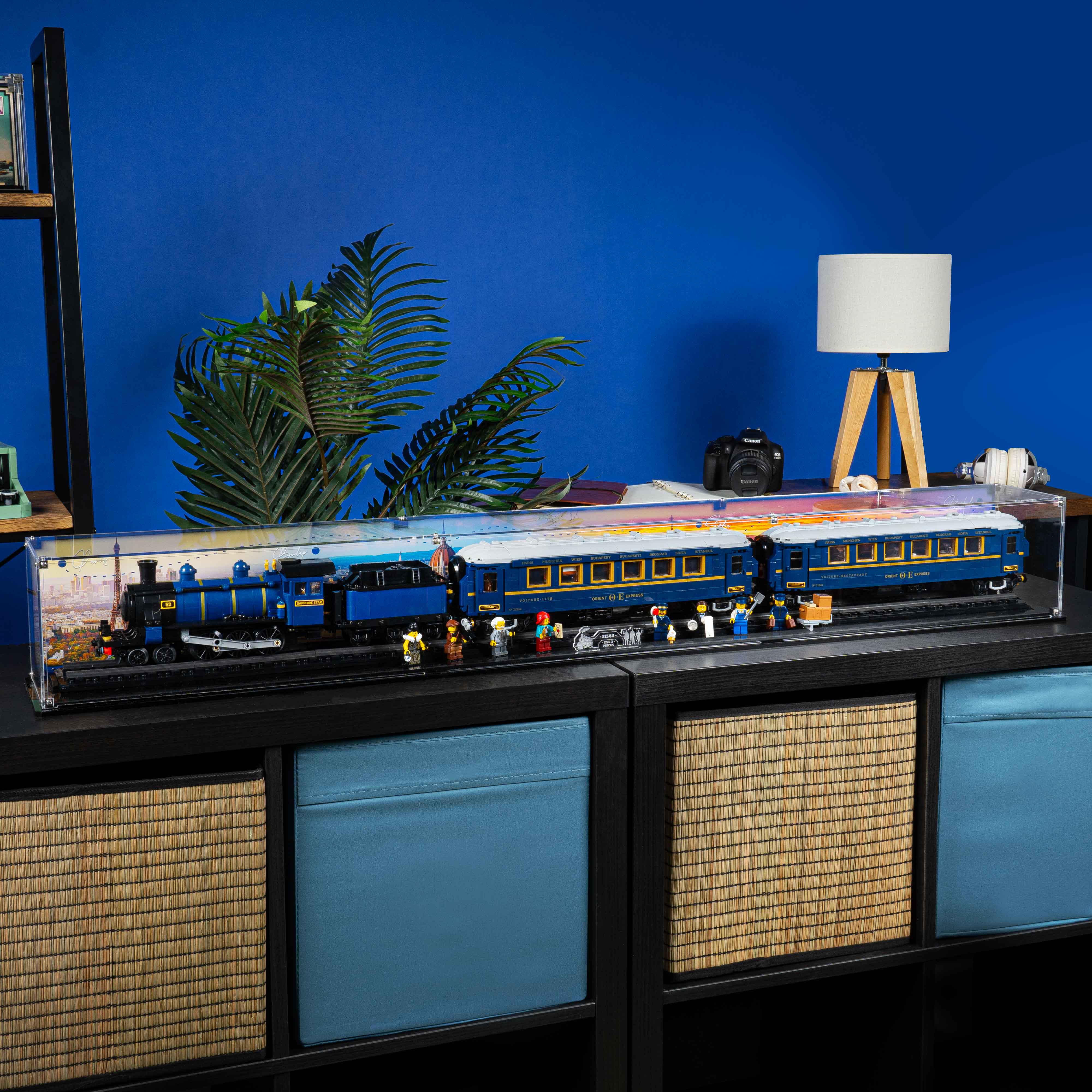 Display Case for LEGO® Ideas: The Orient Express Train (21344) - Image 11