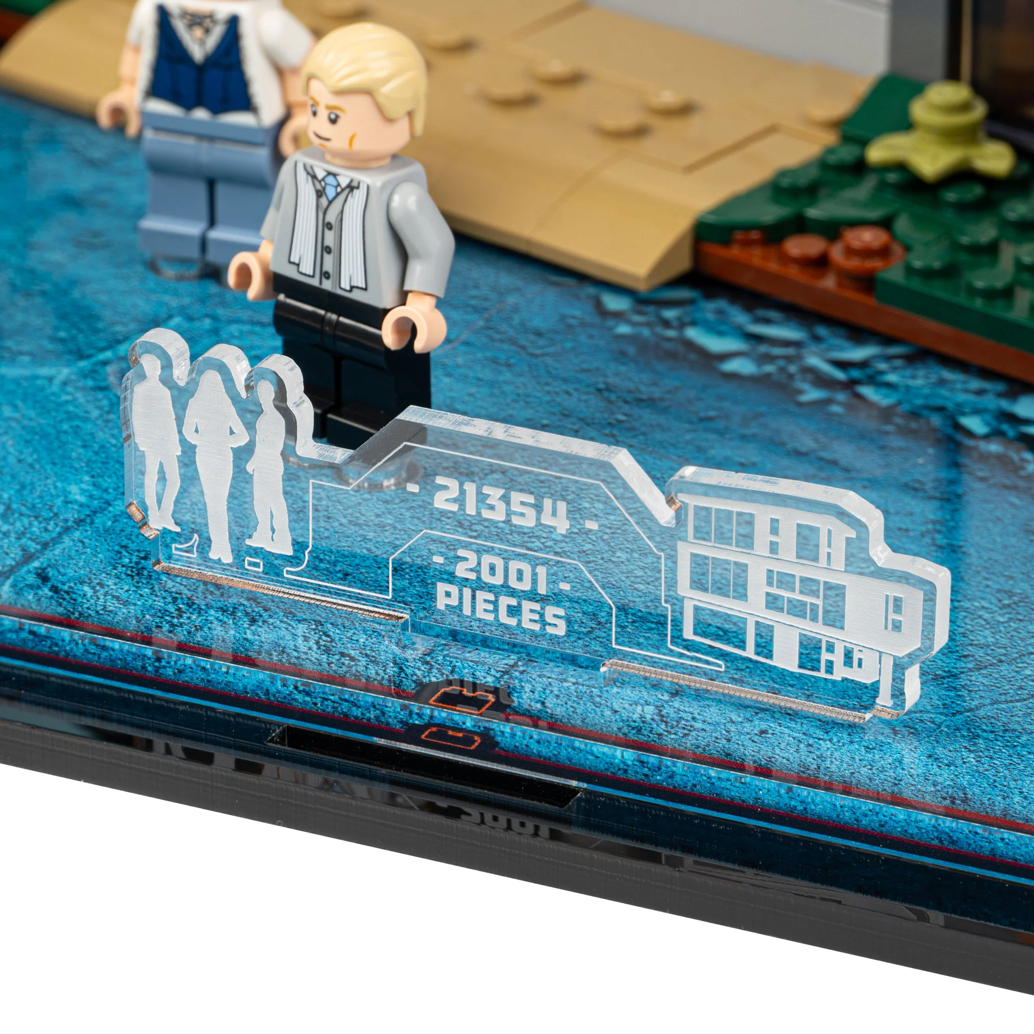 Display Case for LEGO® Ideas: Twilight The Cullen House (21354) - Image 6