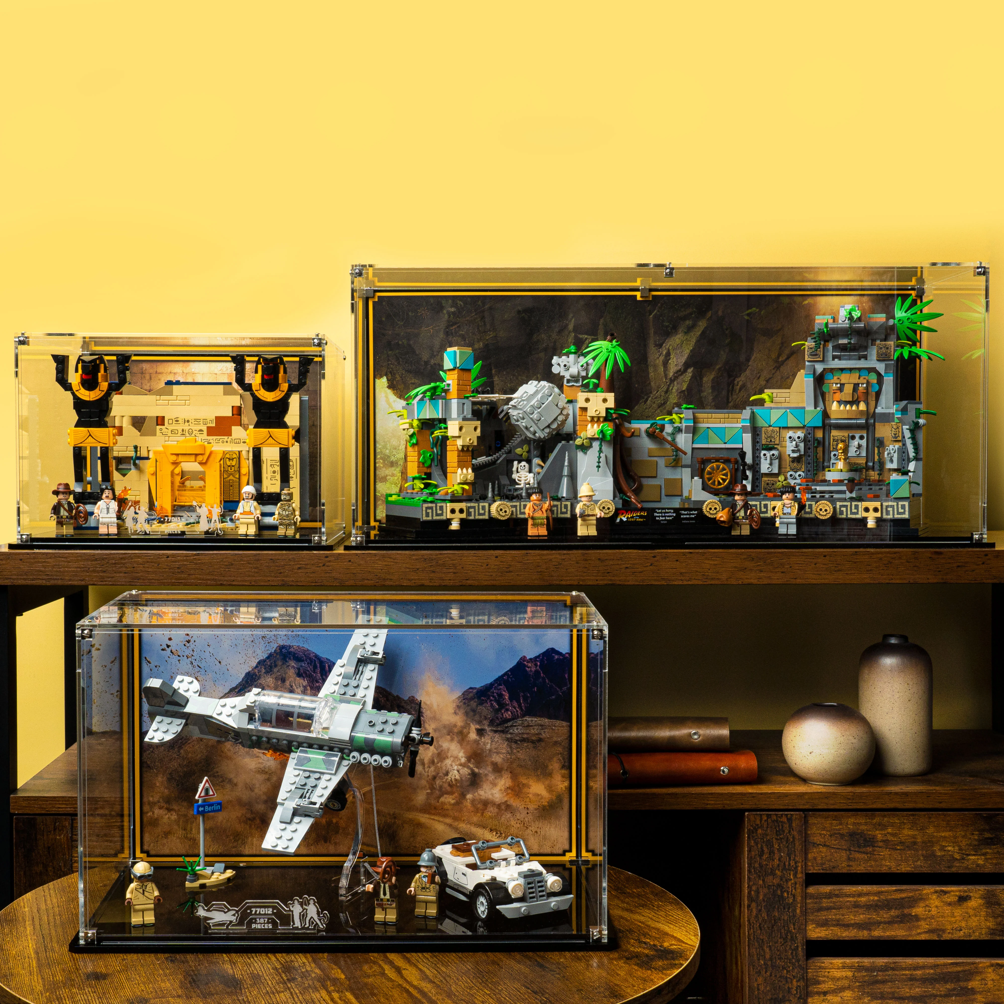 Display Case for LEGO® Indiana Jones™ Fighter Plane Chase (77012) - Image 17