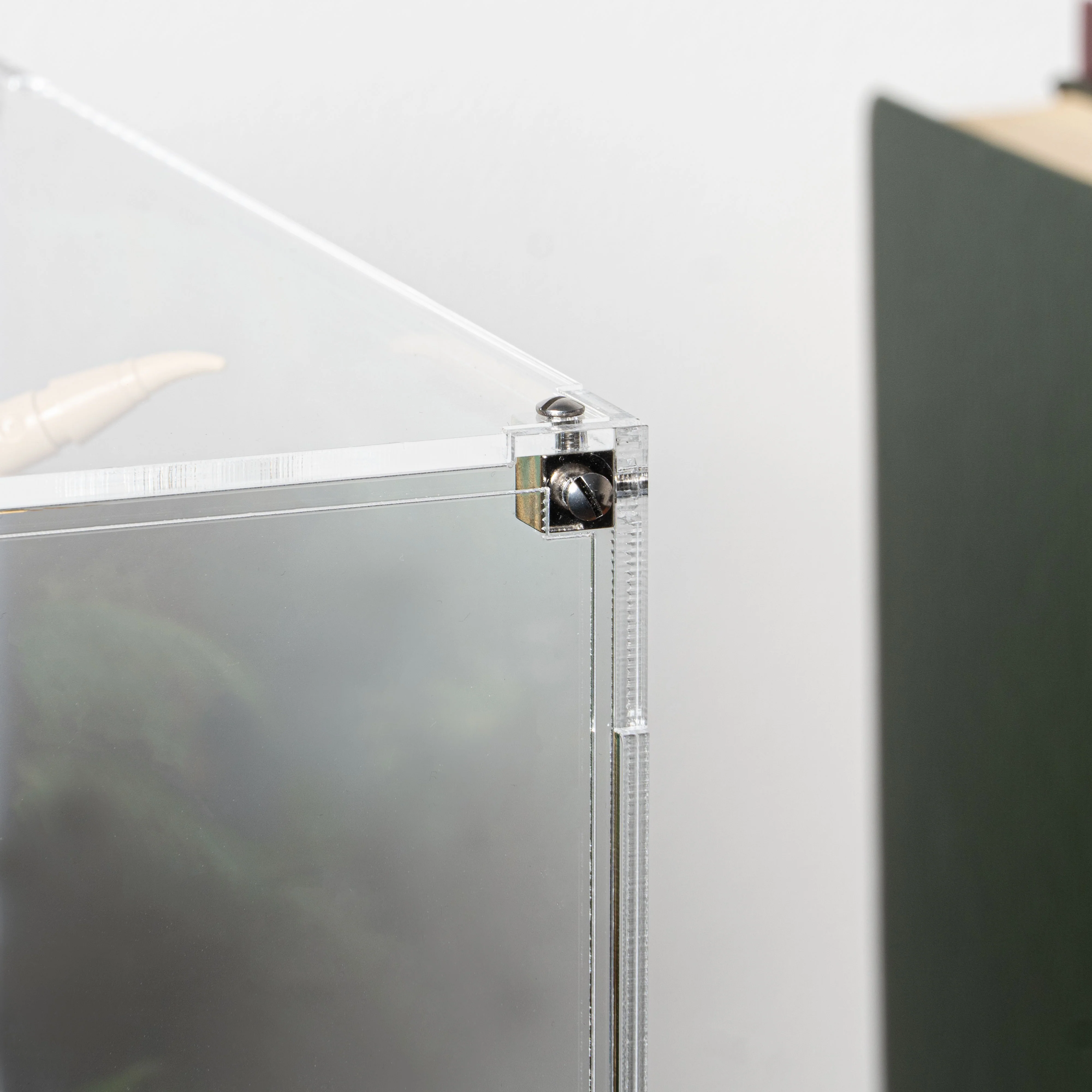 Display Case for LEGO® Jurassic World: Dinosaur Fossils Triceratops Skull (76969) - Image 10