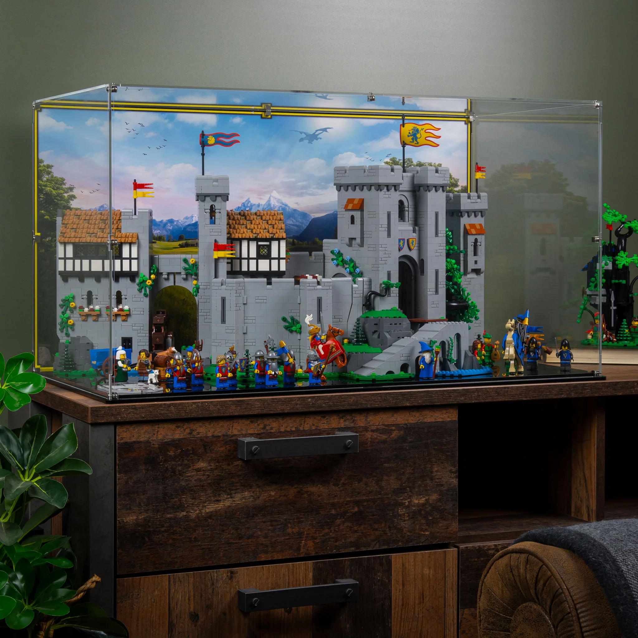 Display Case for LEGO® Lion Knights' Castle (10305) - Image 5