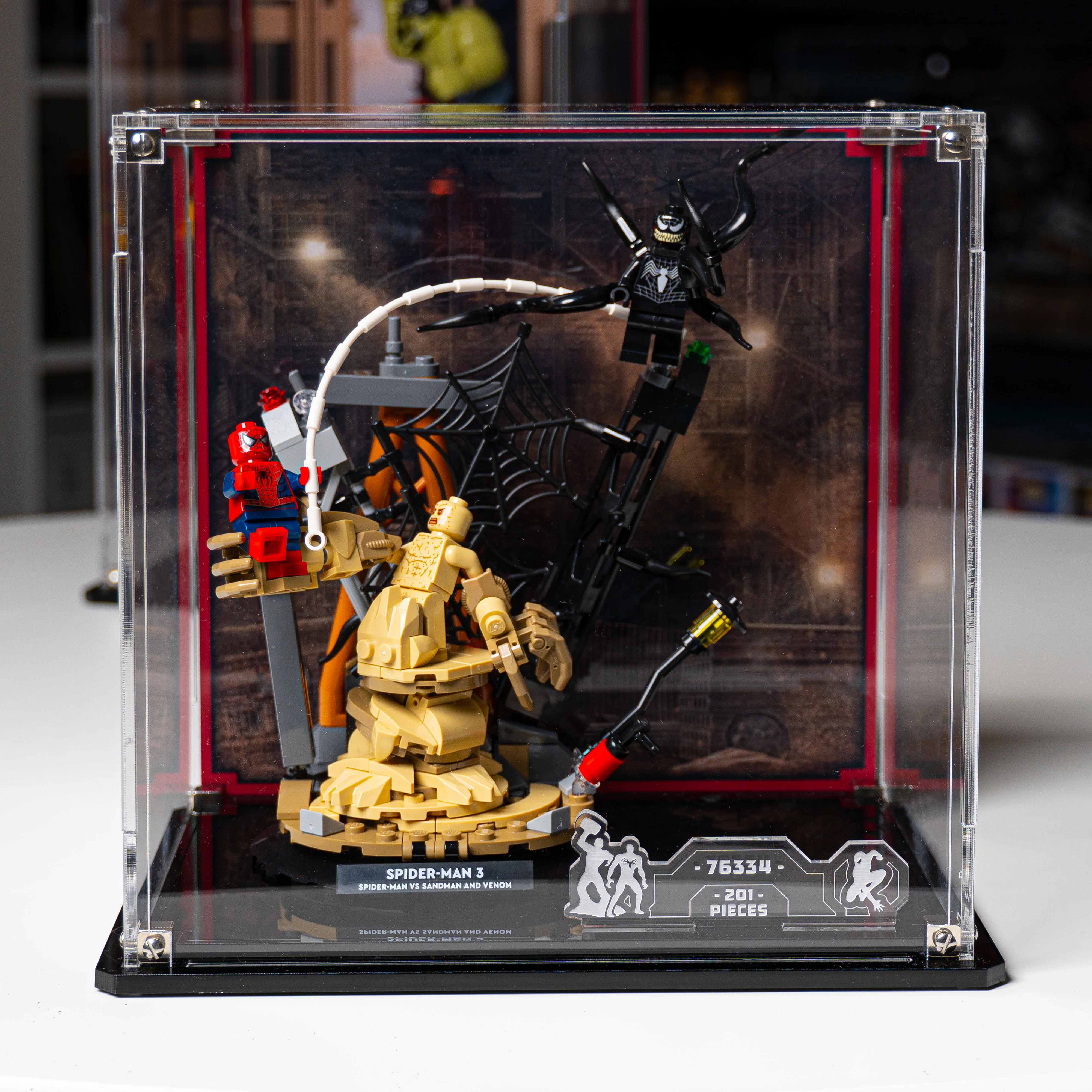 Display Case for LEGO® Marvel: Epic Battle: Spider-Man vs. Sandman (76334) - Image 9