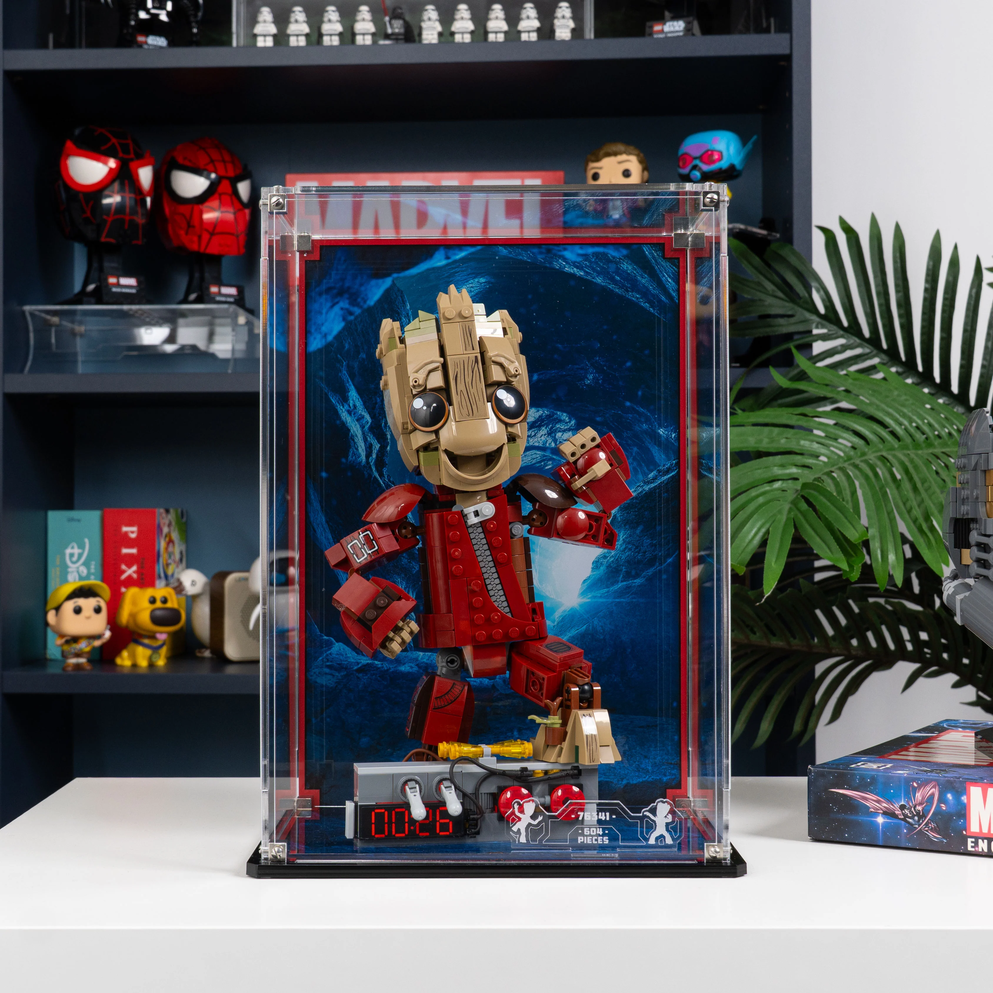 Display Case for LEGO® Marvel: Ravager Jumpsuit Groot (76341) - Image 2