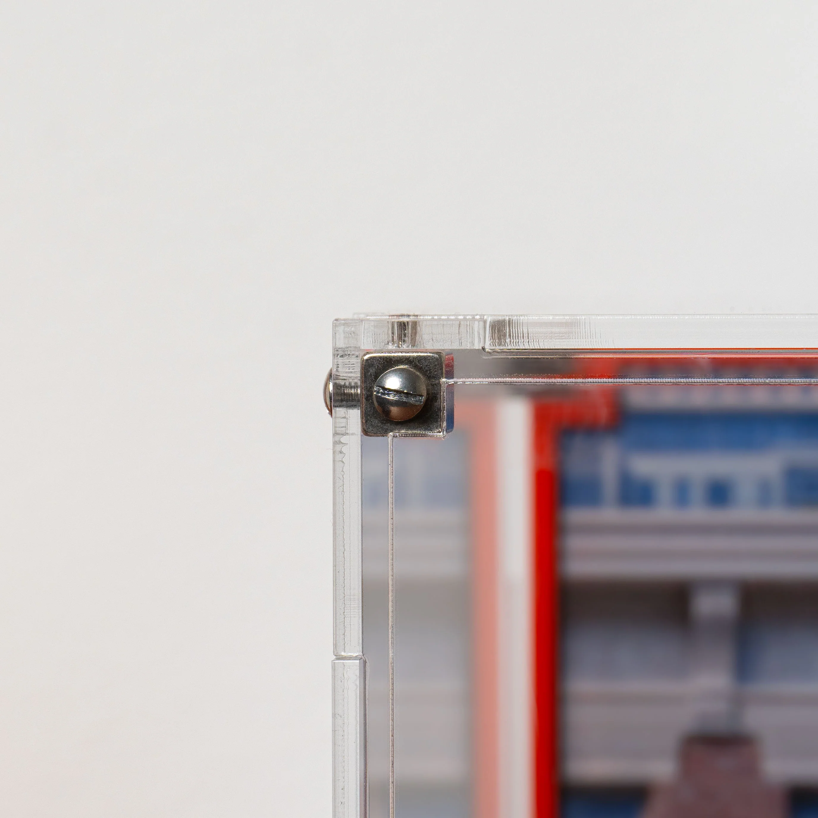 Display Case for LEGO® Marvel™: Spider-Man vs. Doc Ock Subway Train Scene (76321) - Image 12