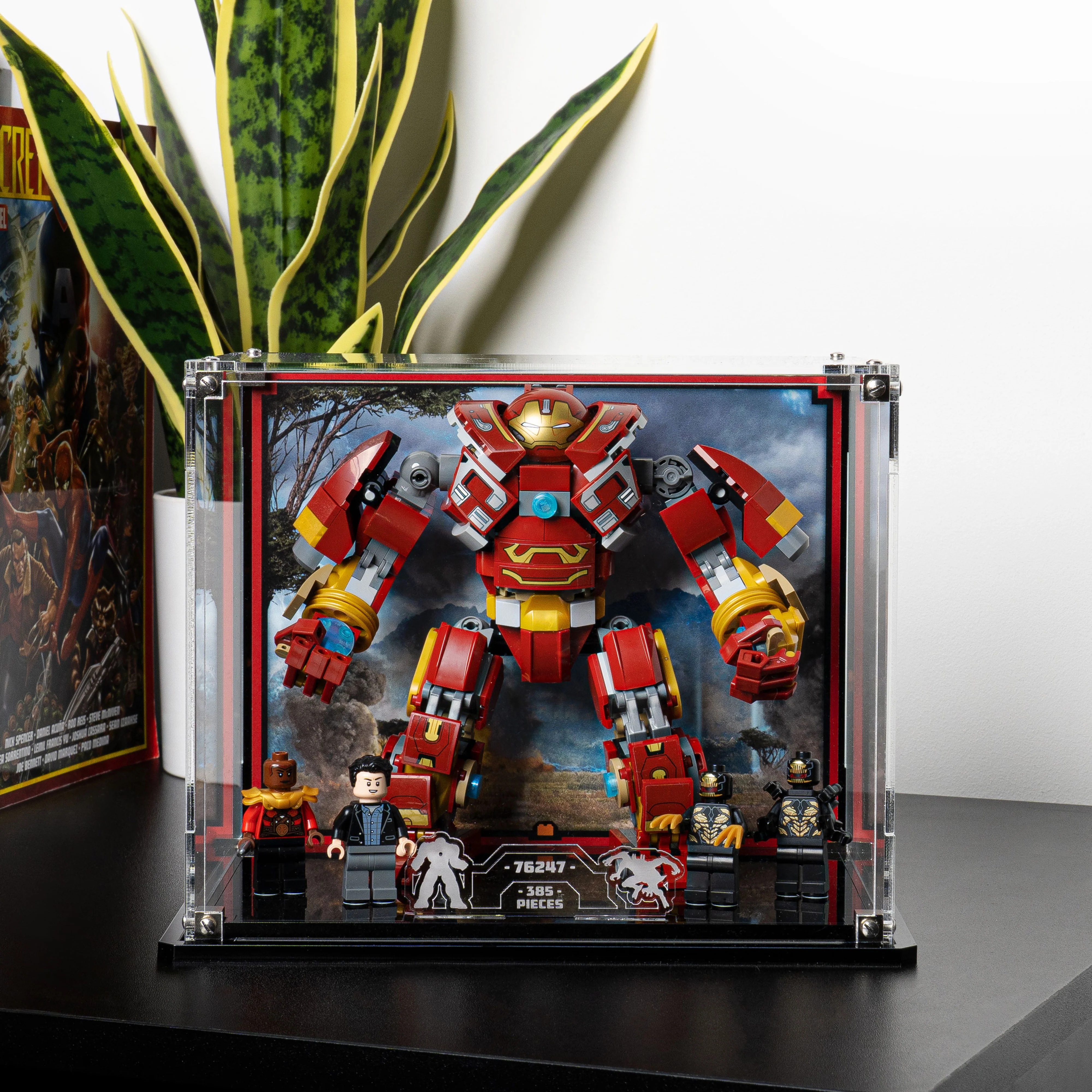 Display Case for LEGO® Marvel: The Hulkbuster: The Battle of Wakanda (76247) - Image 6