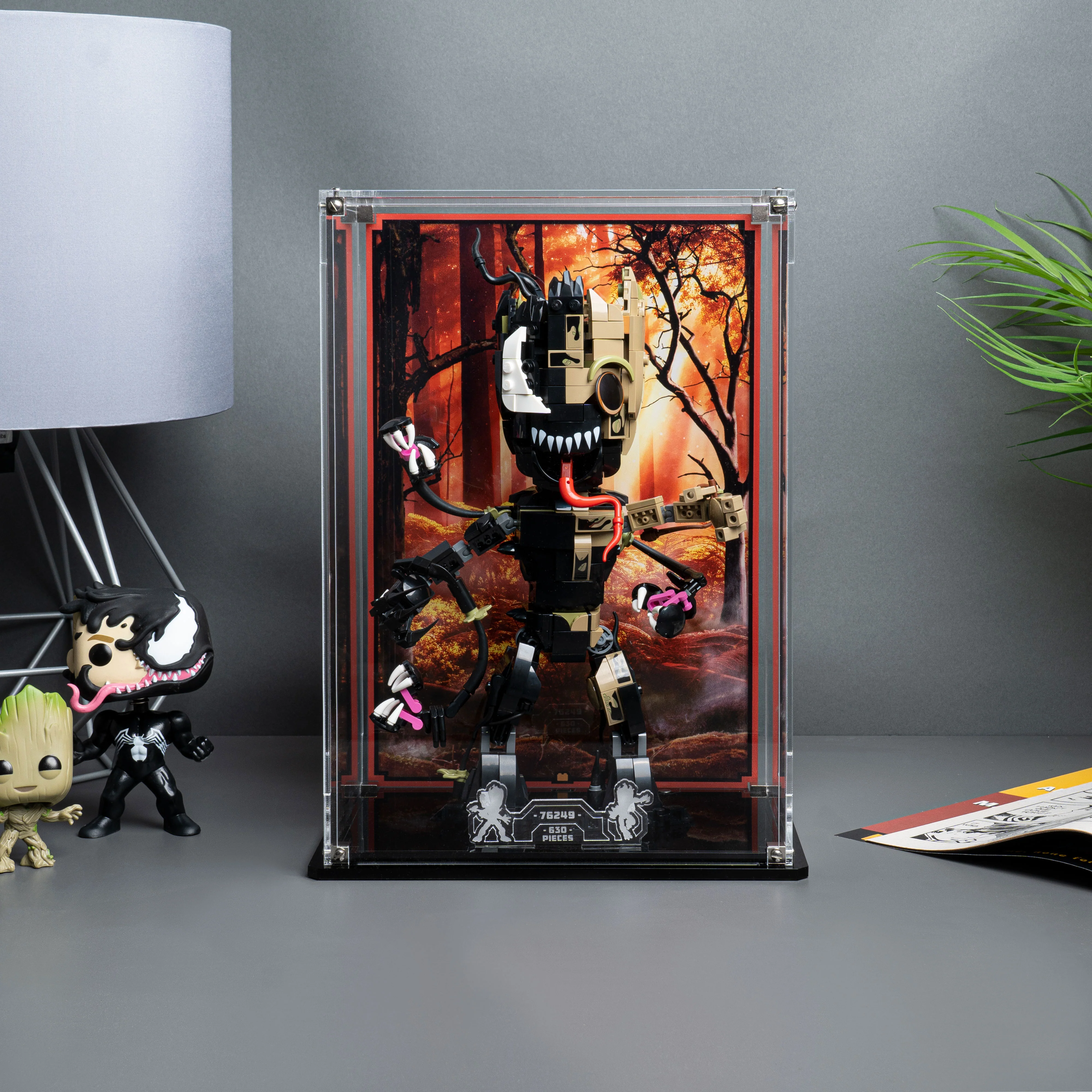 Display Case for LEGO® Marvel Venomised Groot (76249) - Image 12