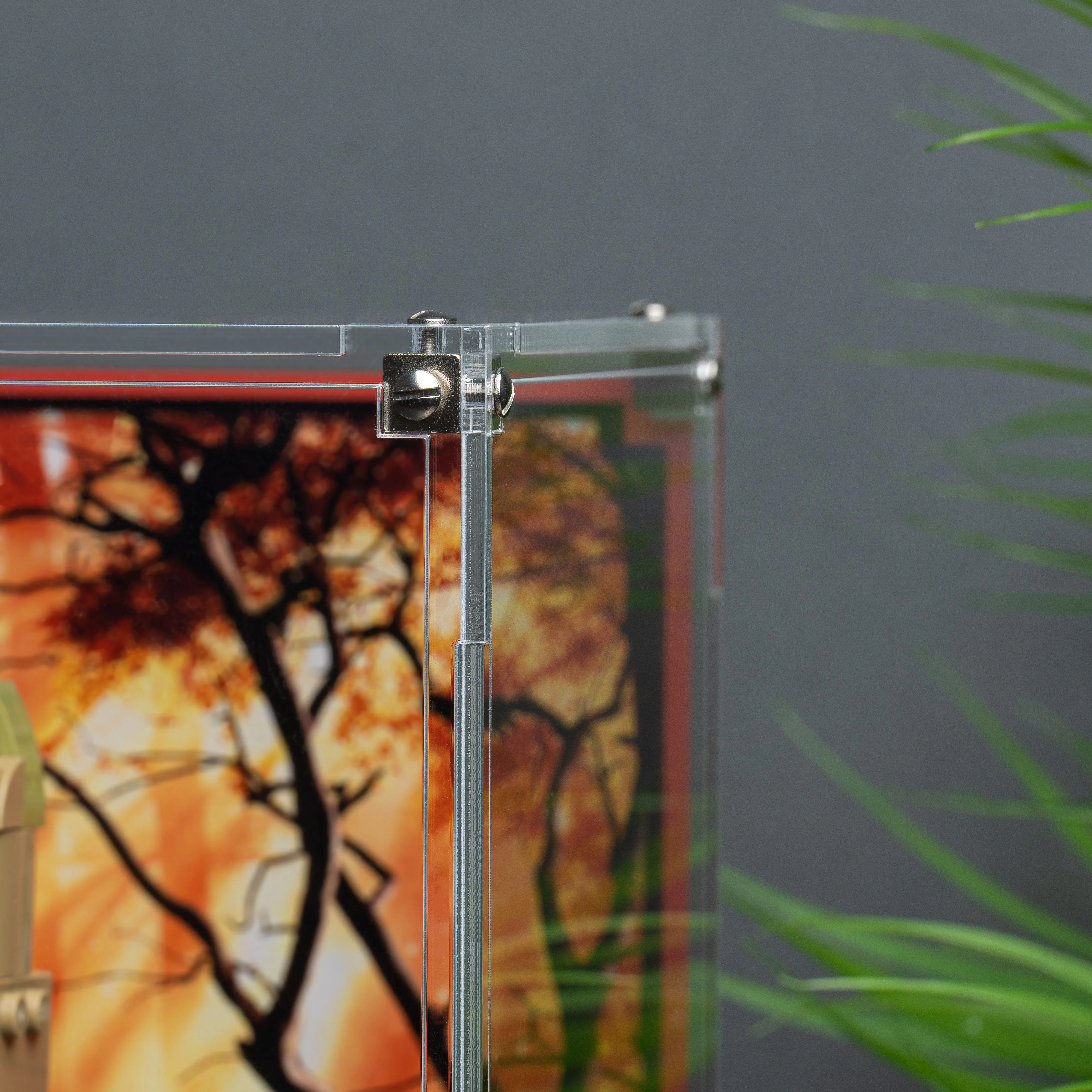 Display Case for LEGO® Marvel Venomised Groot (76249) - Image 13