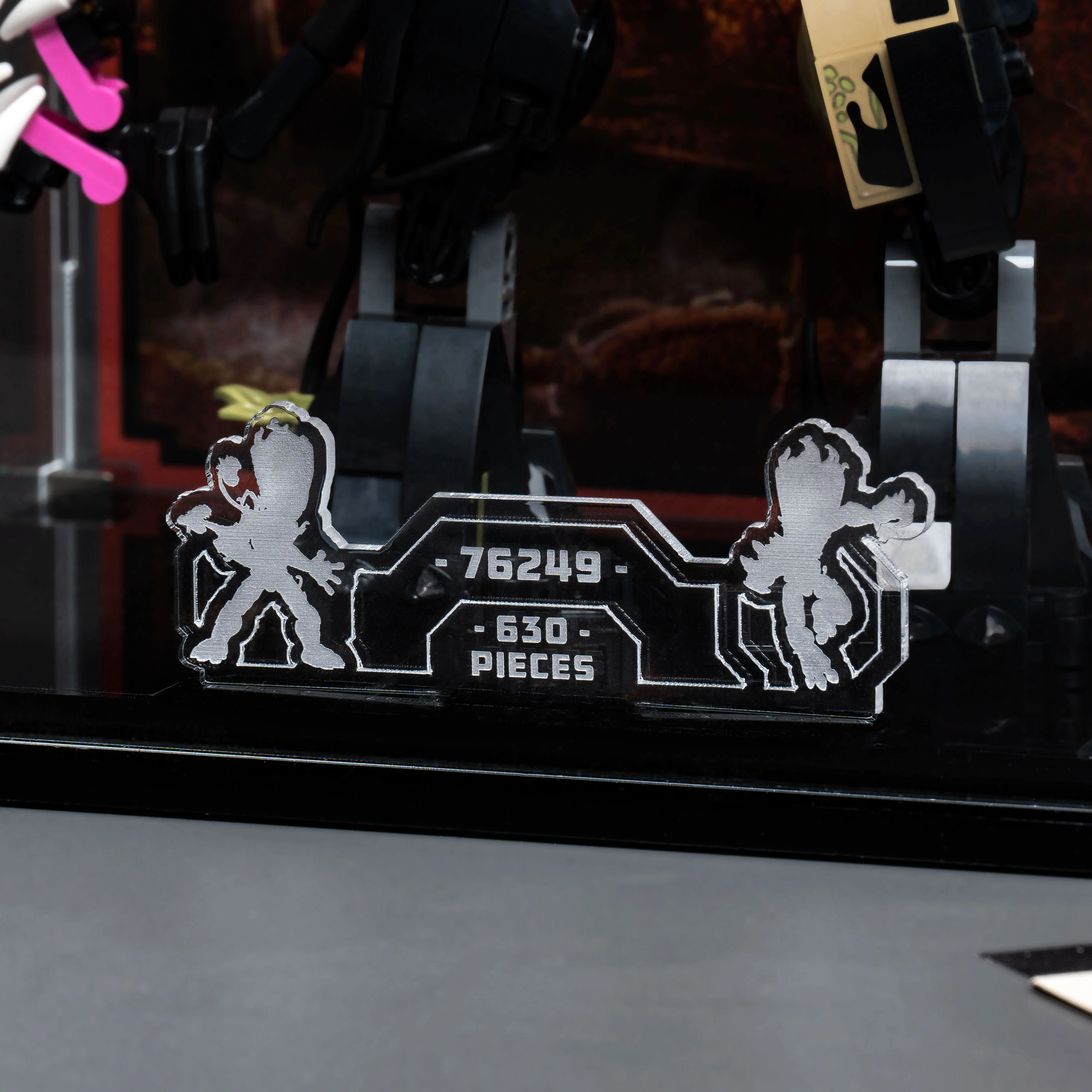 Display Case for LEGO® Marvel Venomised Groot (76249) - Image 4