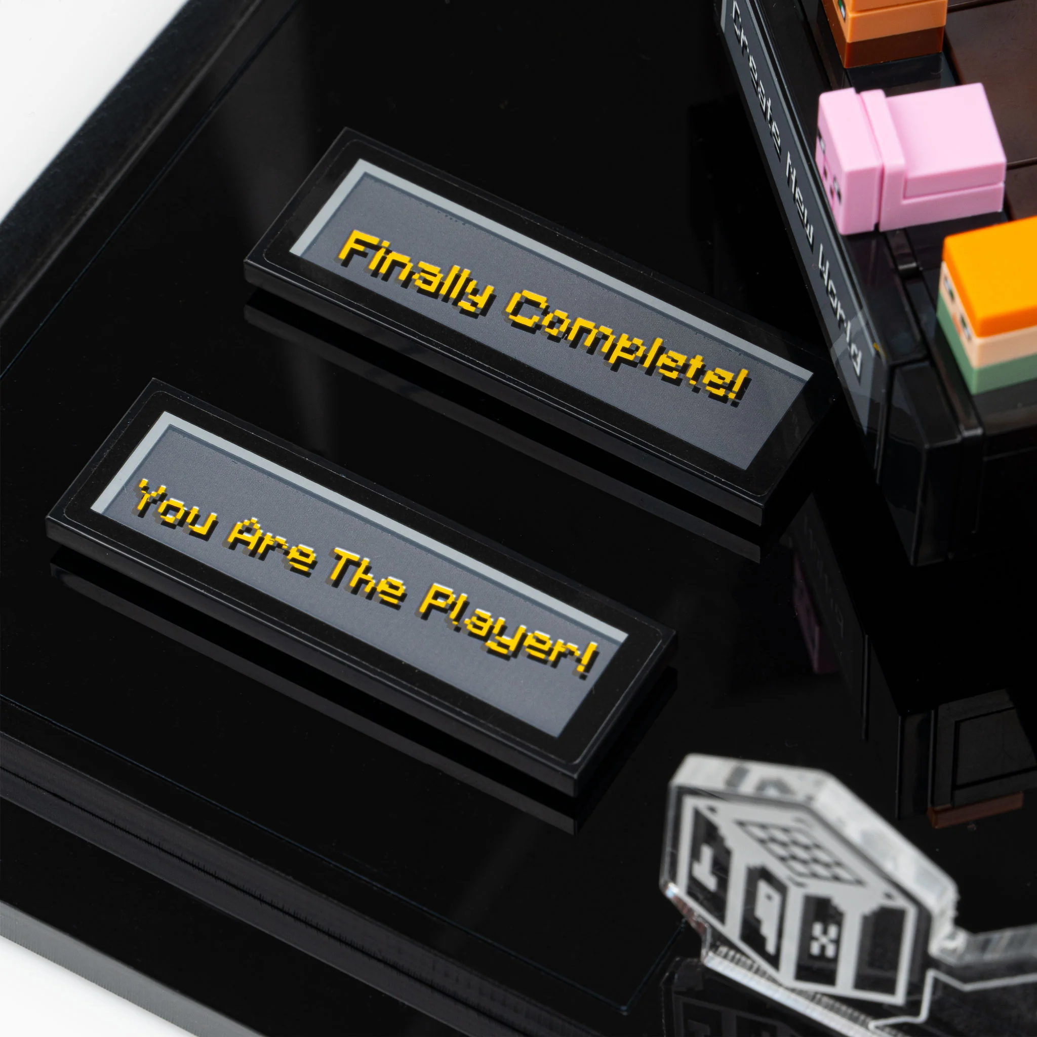 Display Case for LEGO® Minecraft™: Crafting Table (21265) - Image 6