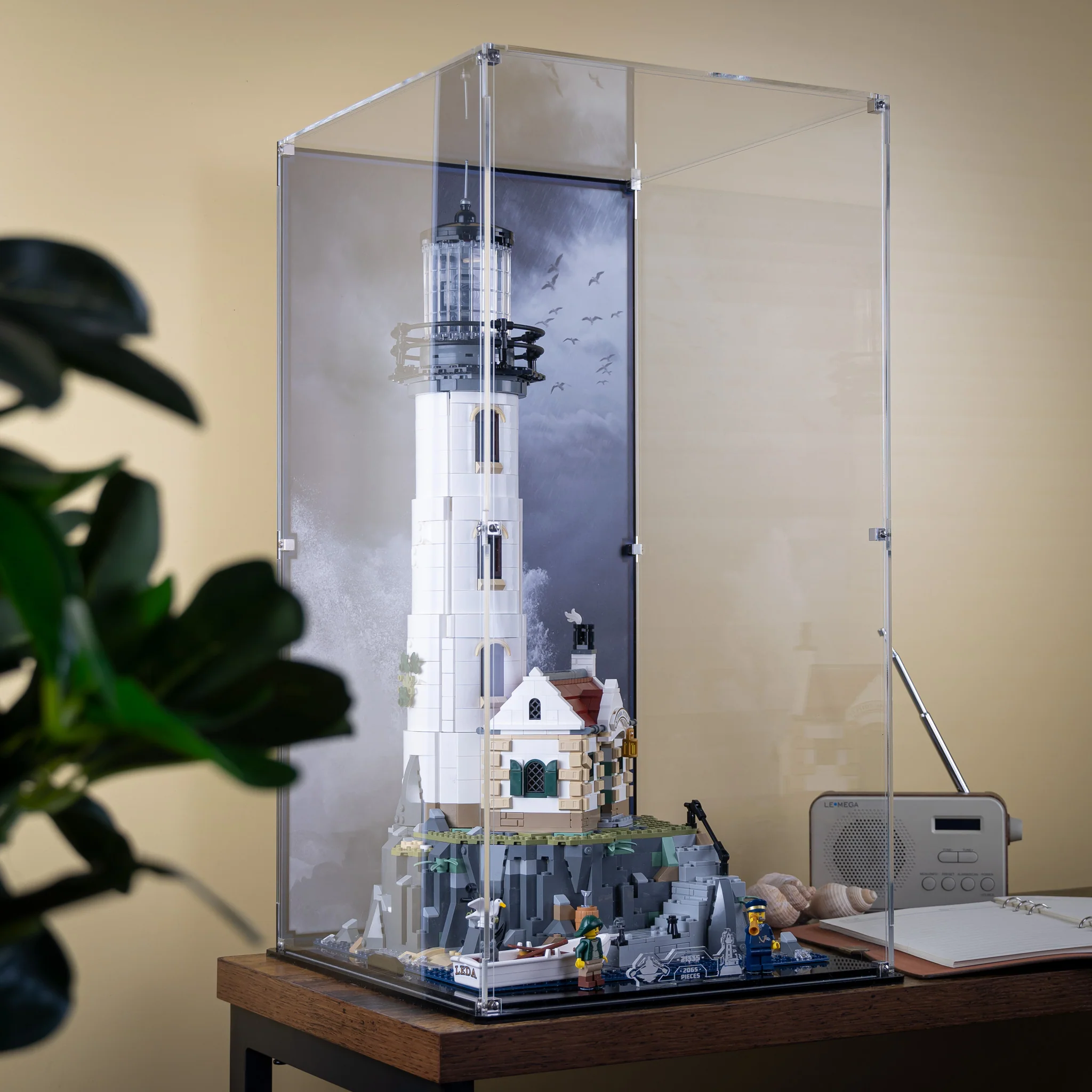 Display Case for LEGO® Ideas: Motorised Lighthouse (21335) - Image 4
